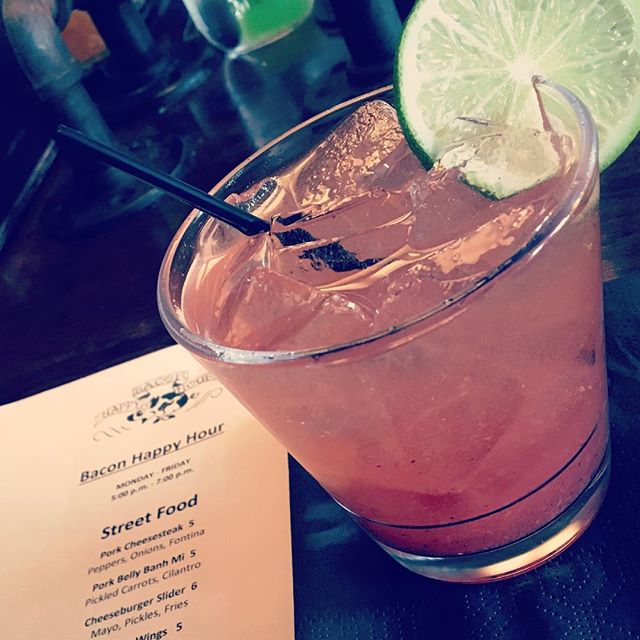 Oh, Hello Charleston...you had me at bacon happy hour. #bacon #charlestonsc #roadtrip #vacationmode