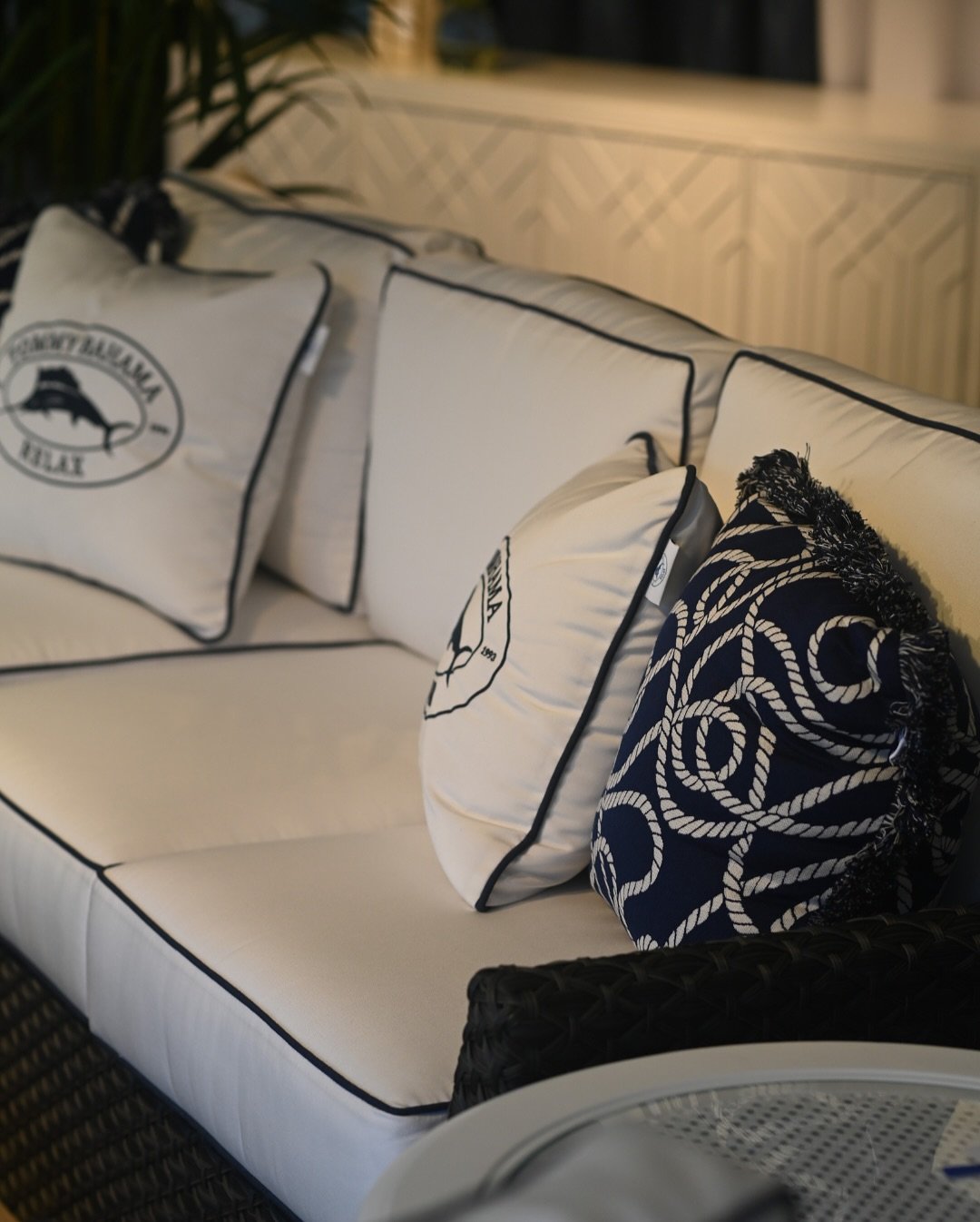 Save big on this beautiful outdoor set!