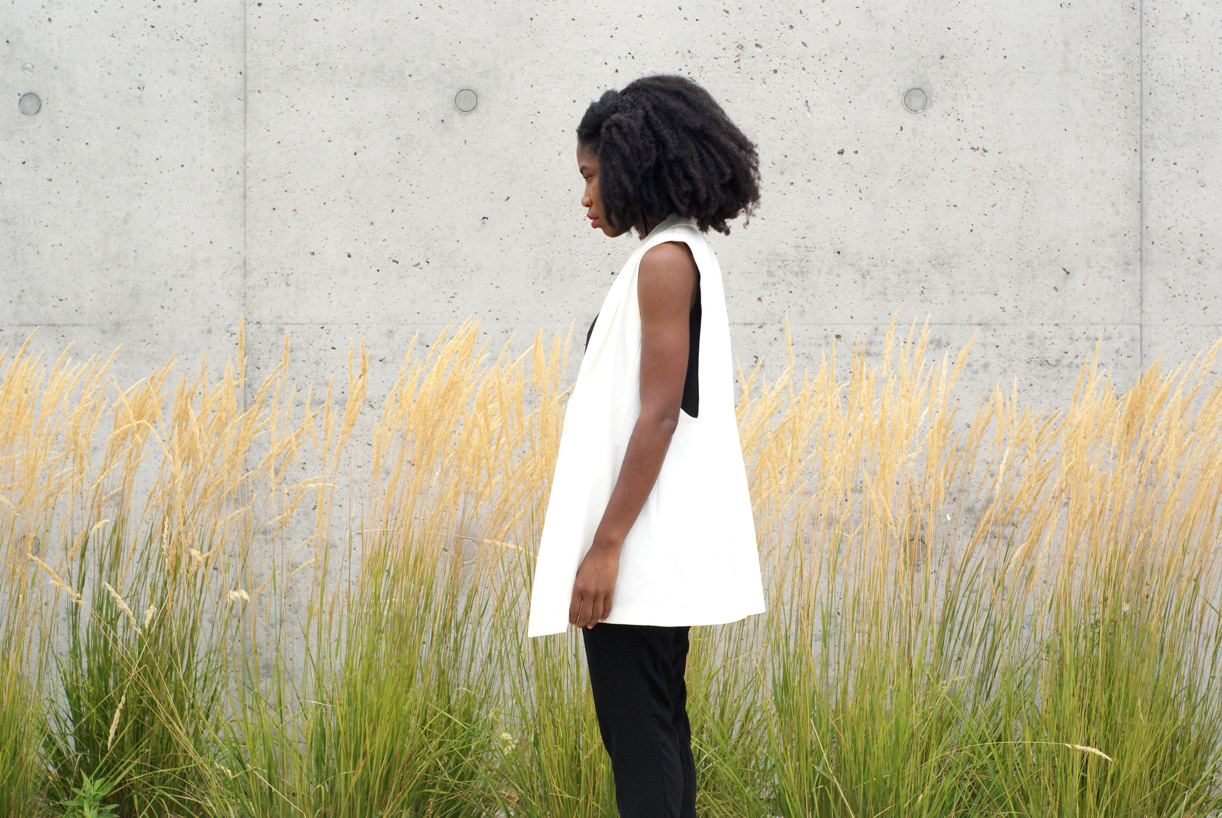 blck wht grass 7.jpeg