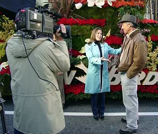 UniSat_2005_Rose_Parade_PIX_4.jpg