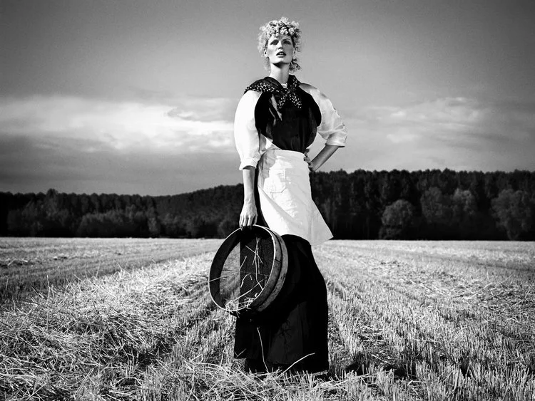 L'Officiel - Philip Riches