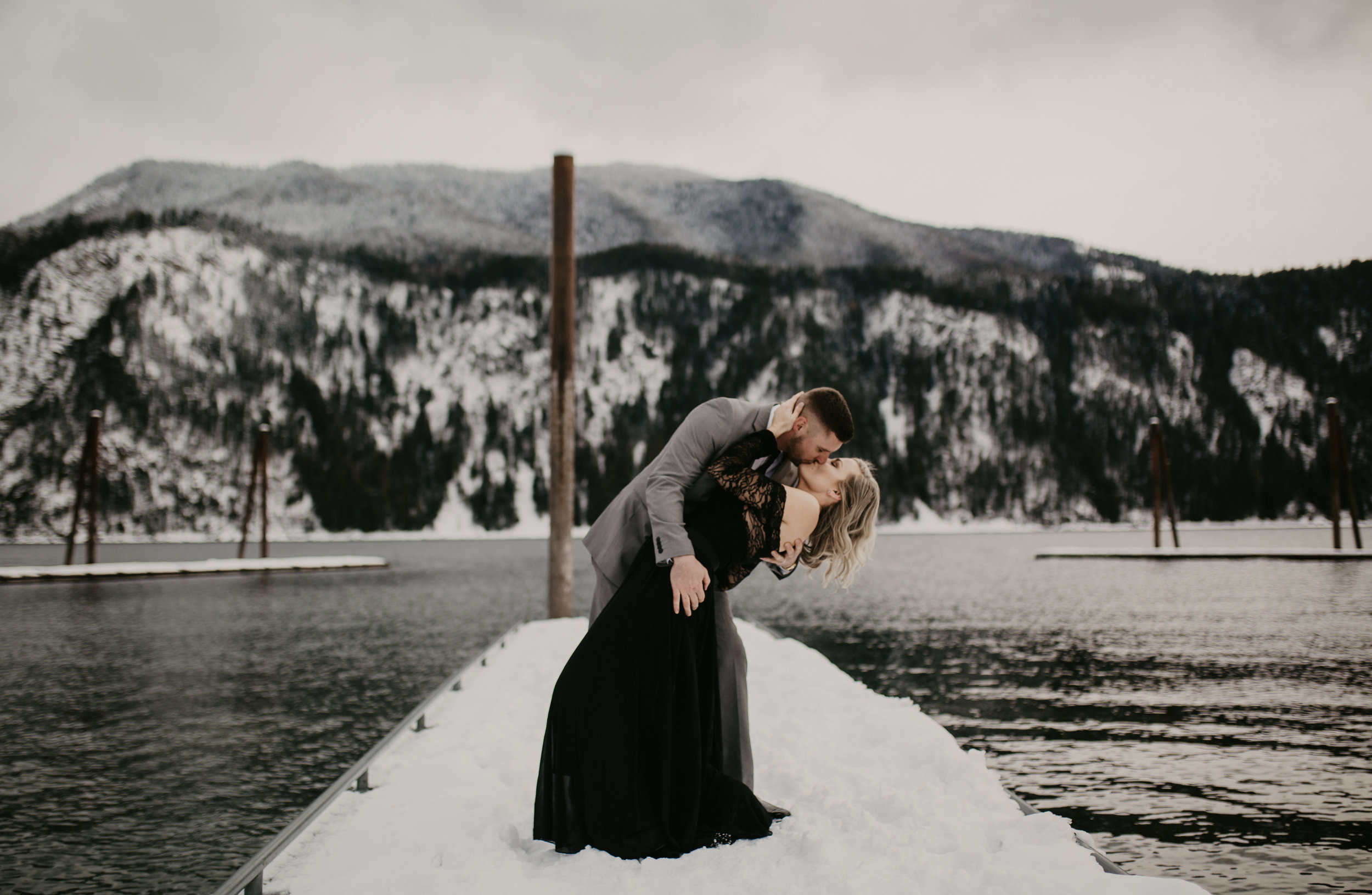  Intimate Bride and Groom wedding session in Idaho 