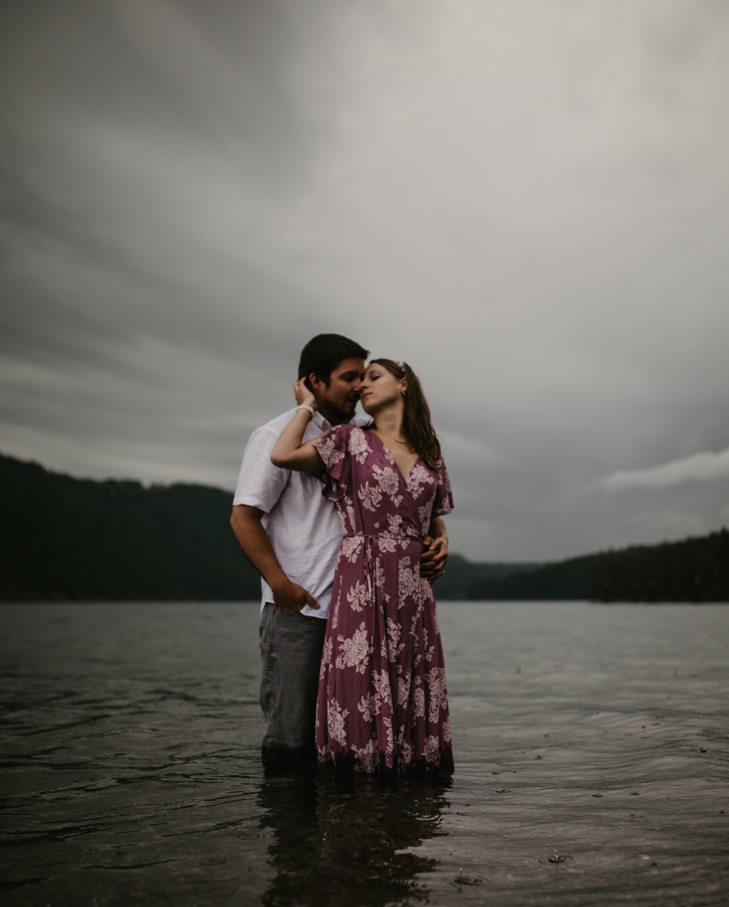 engaged-photographer-stormy-weather-.jpg