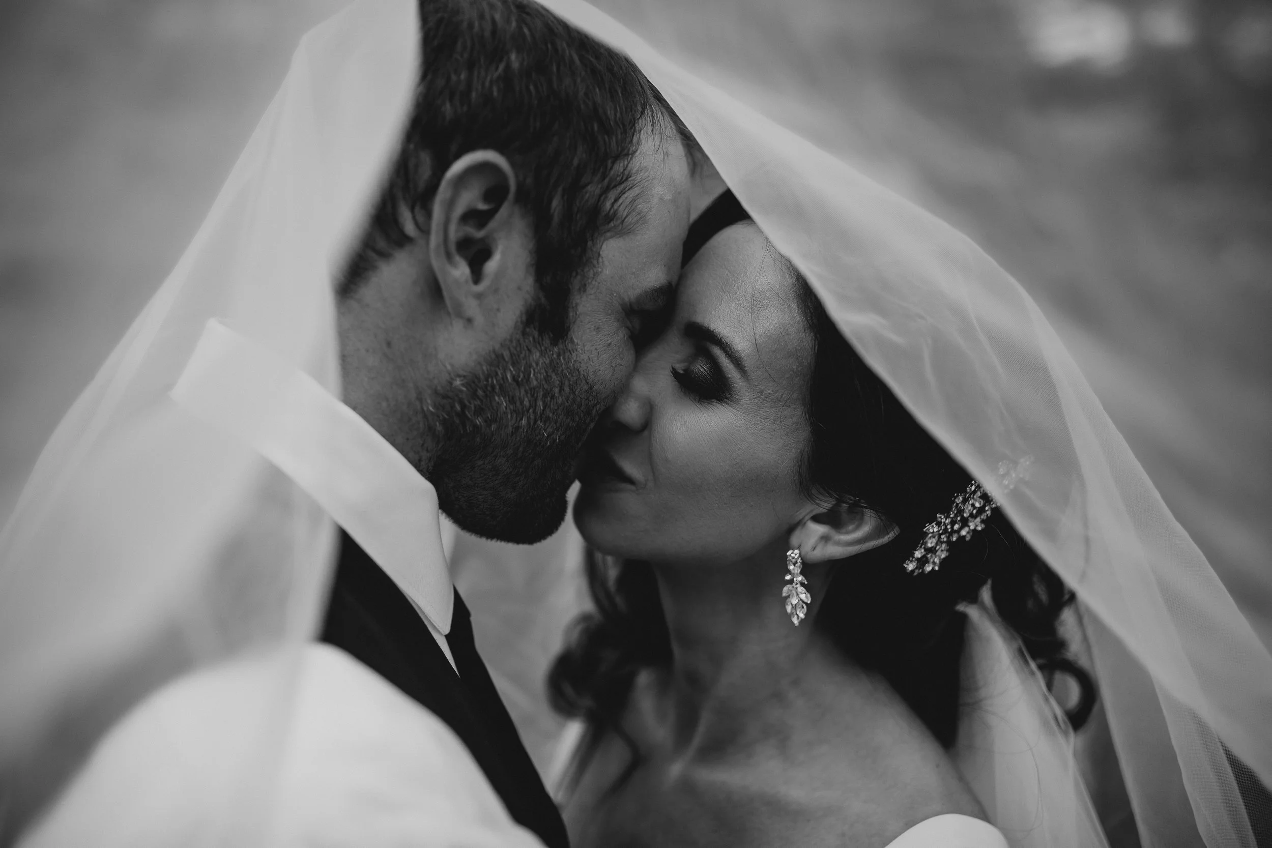 Pacific Northwest adventurous elopement photography team