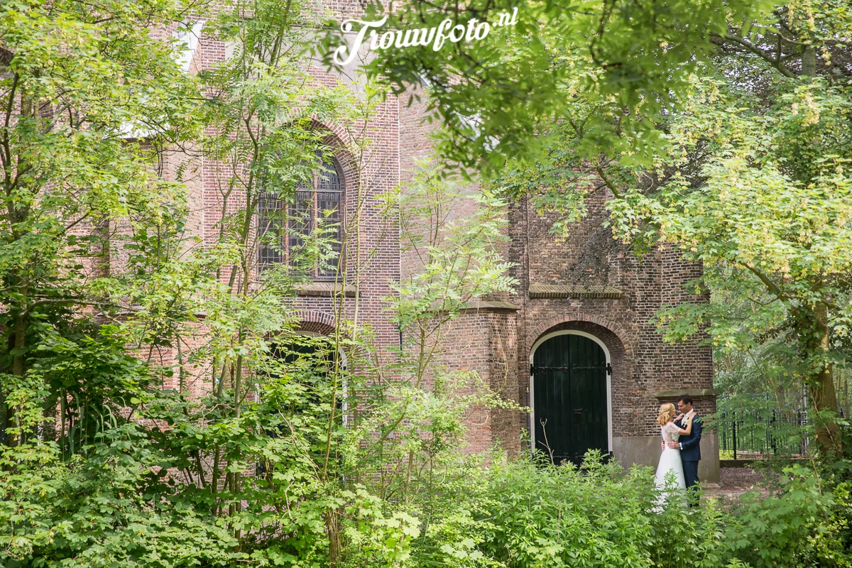 Trouwfoto-bruidsreportage-koetshuis-rotterdam-022.jpg