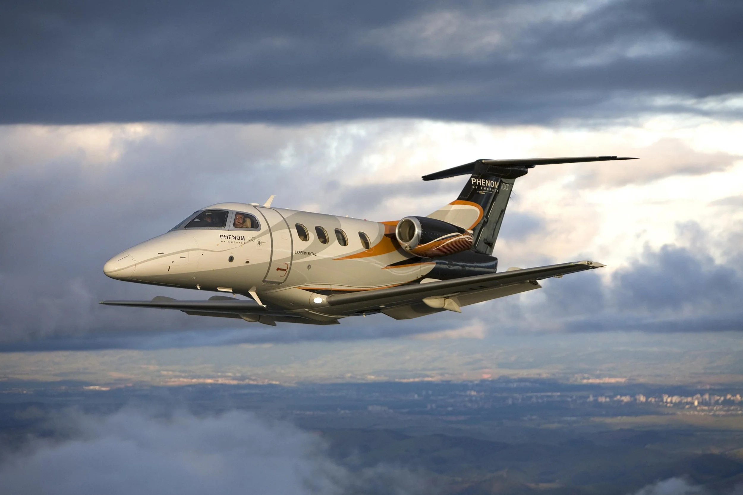 Phenom-100-Exterior-.jpg