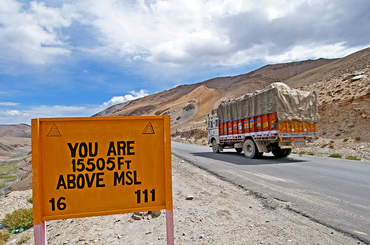 5.   Ladakh truck & sign.jpg