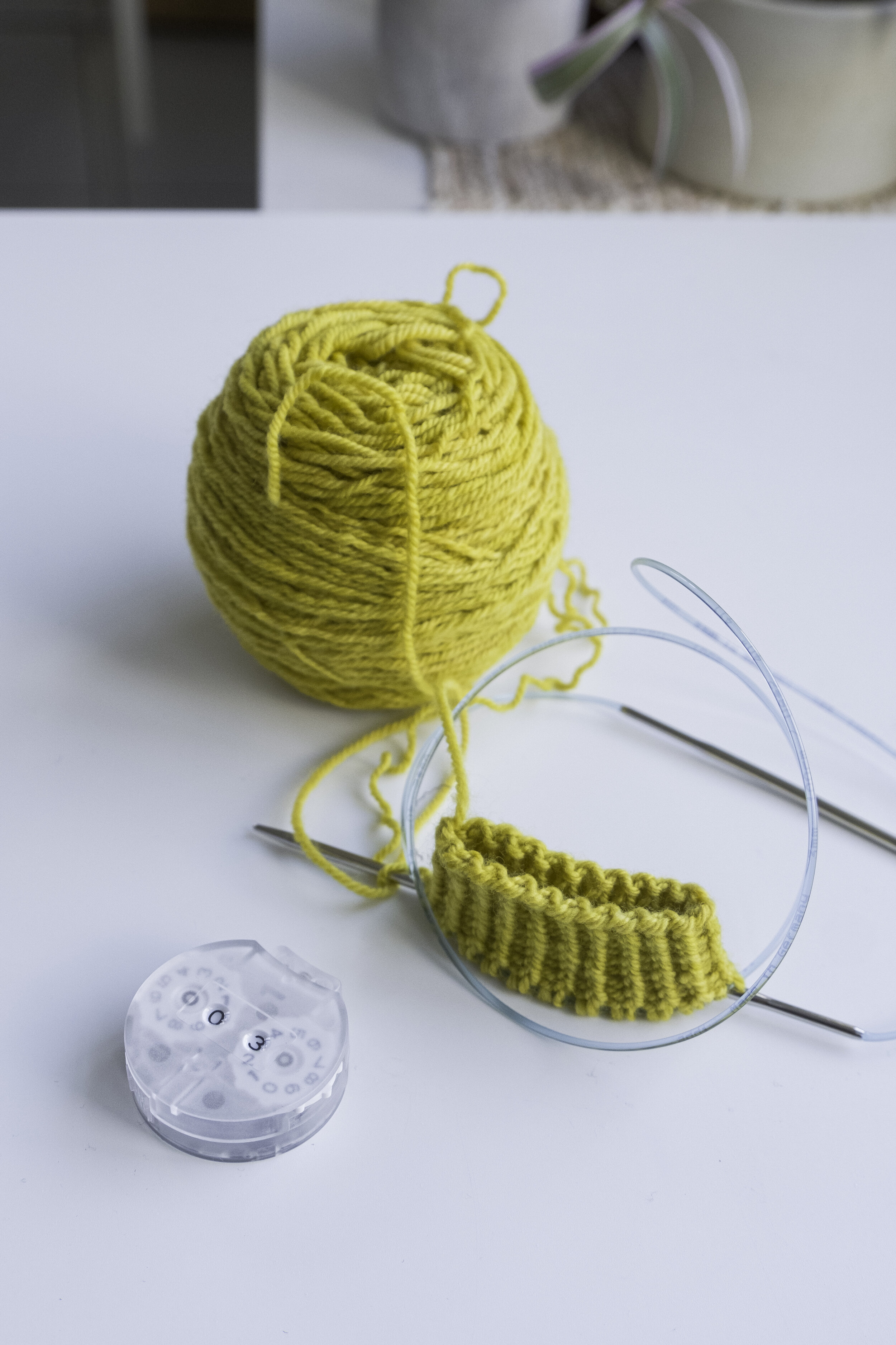 Favourite Tools: Yarn Scale (All About Other Knitting Tools and Materials)
