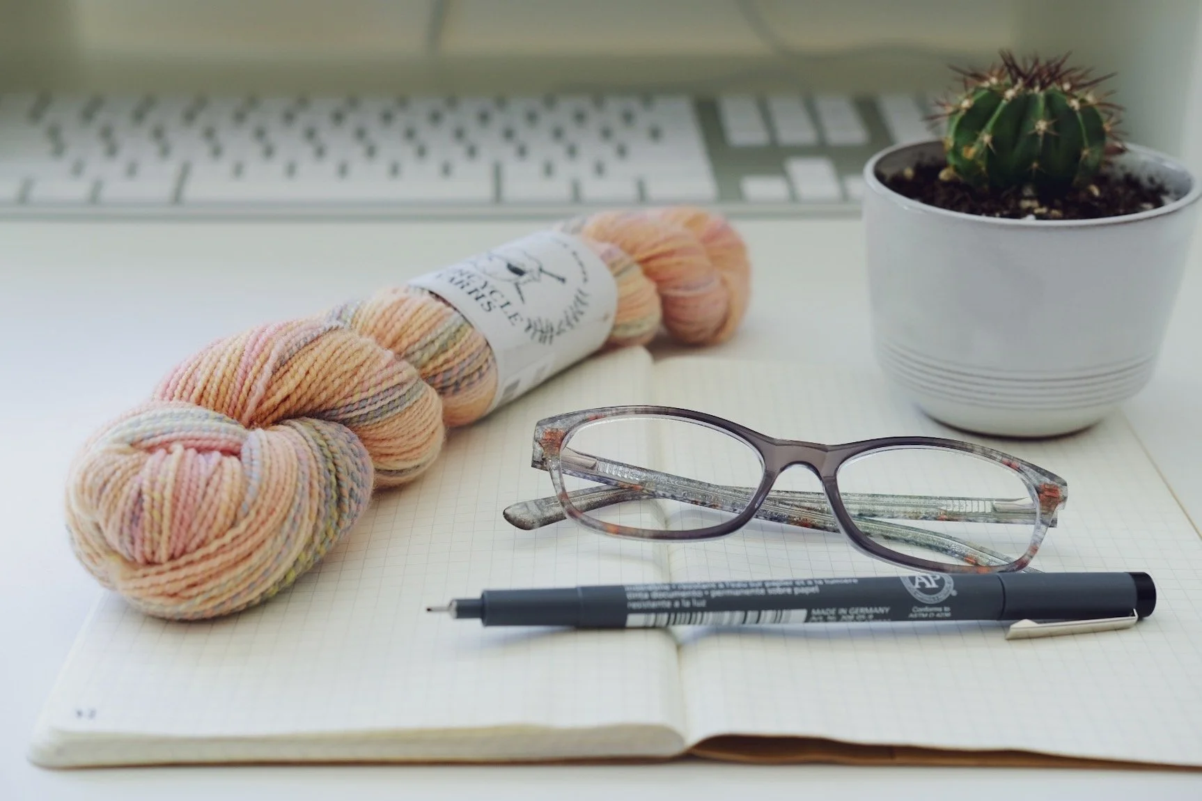 How do you make a knitting pattern?