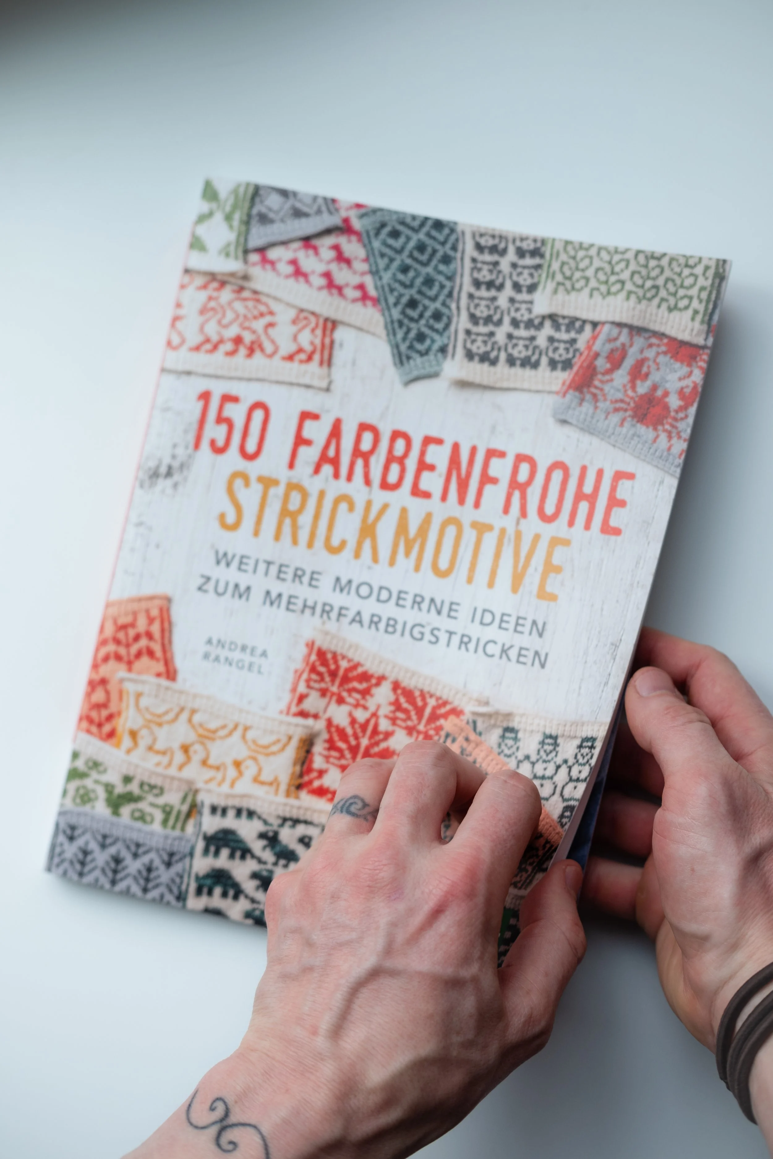 New Translation! KnitOvation in German!