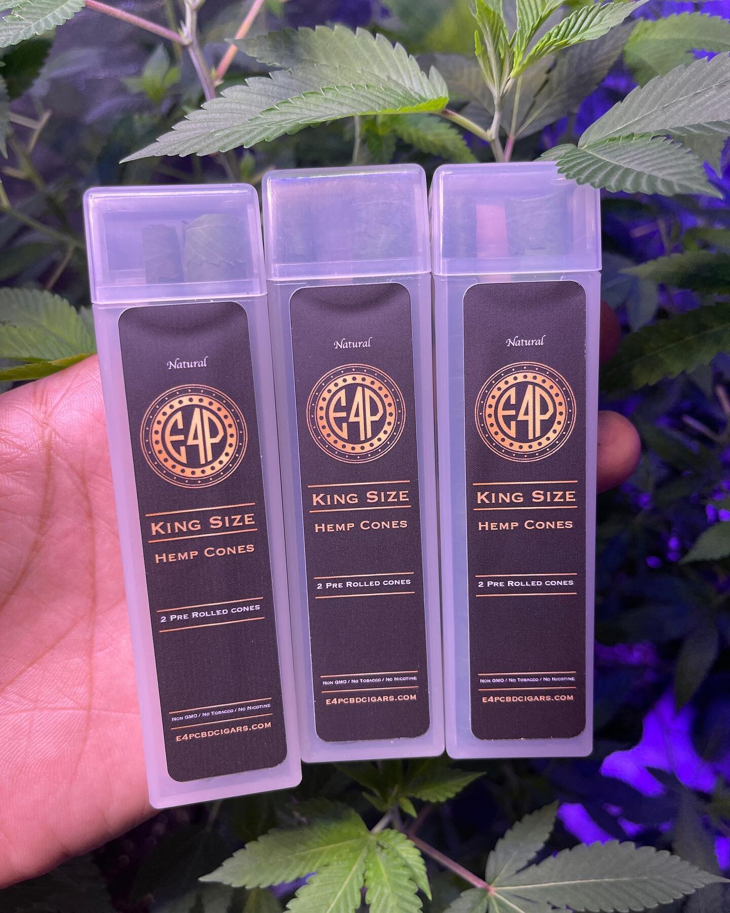 Our cones arrive ready to pack! 

Simply grind your herbs and easily fill our cones with the included packer tool 🍃 

Tobacco, Nicotine &amp; Pesticide free 💯