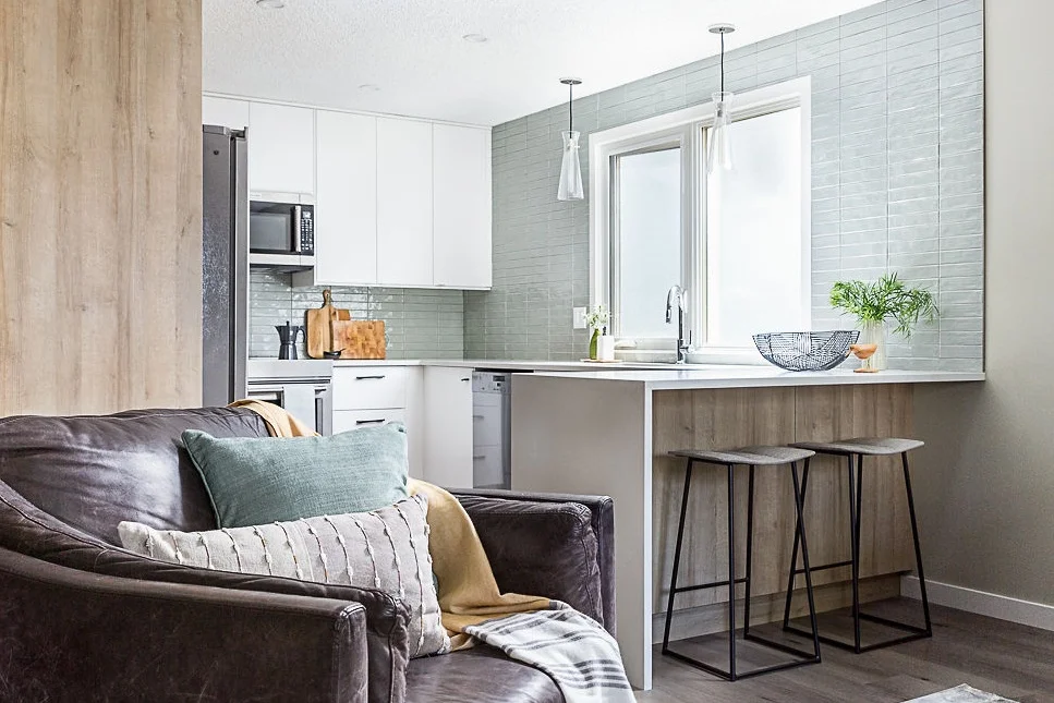 Scenic+Acres+Modern+Airy+Kitchen+1.jpg