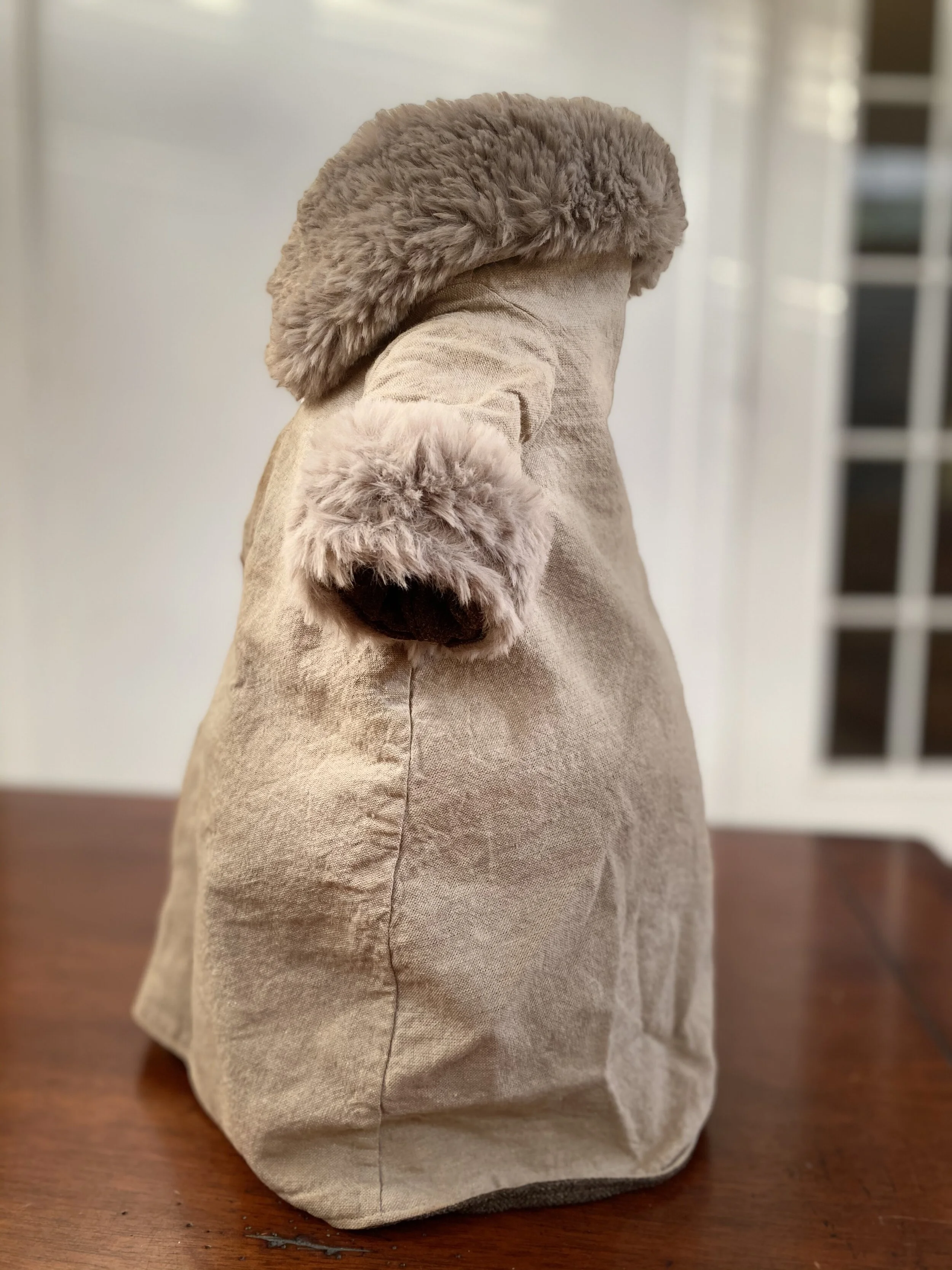 E7BA34A6-E794-4327-AB9C-850D19AB552E