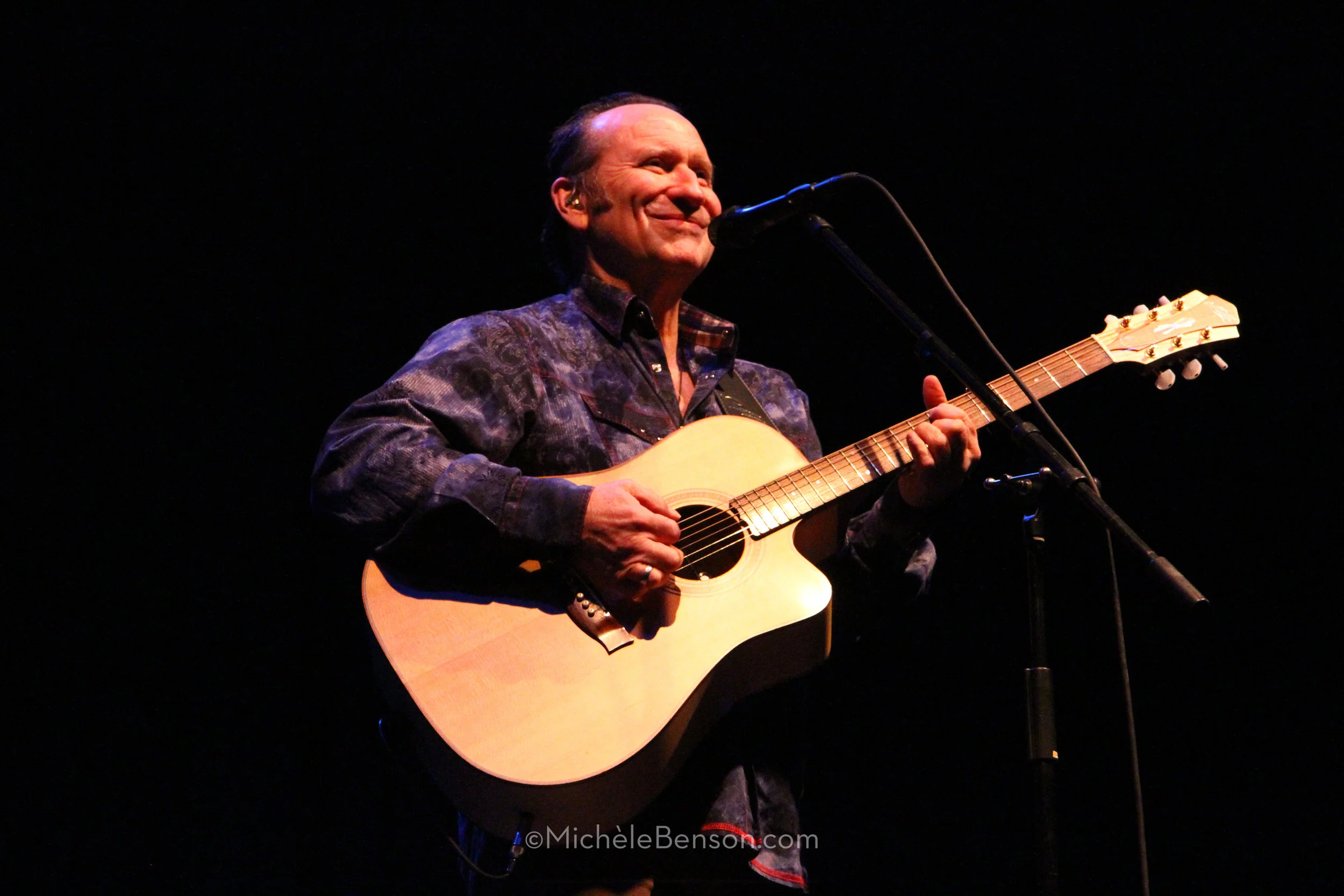 Colin Hay Menat Work Rio Theatre-4.4.13IMG_0080