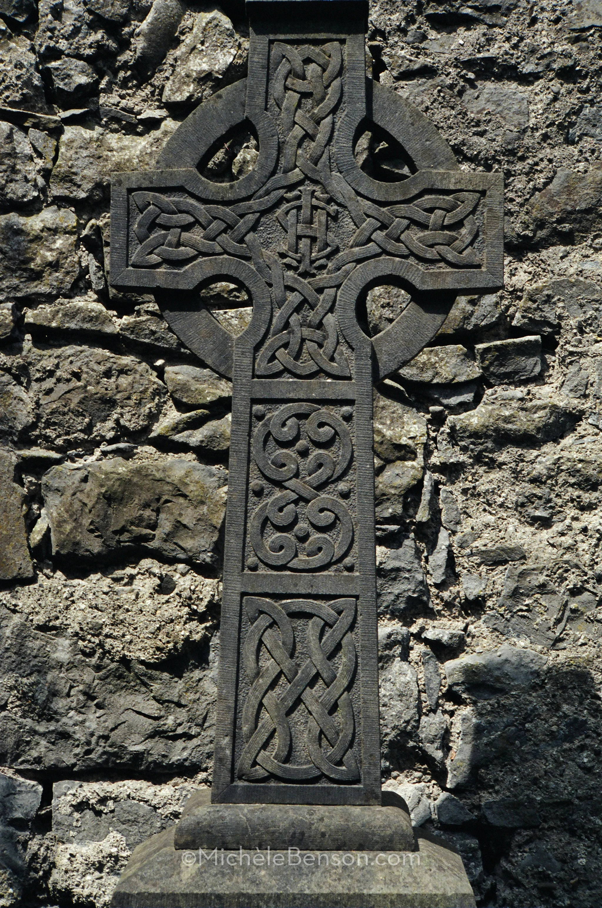 _Ireland-Ancient-Celtic-Cross-83820014-watermarked.jpg