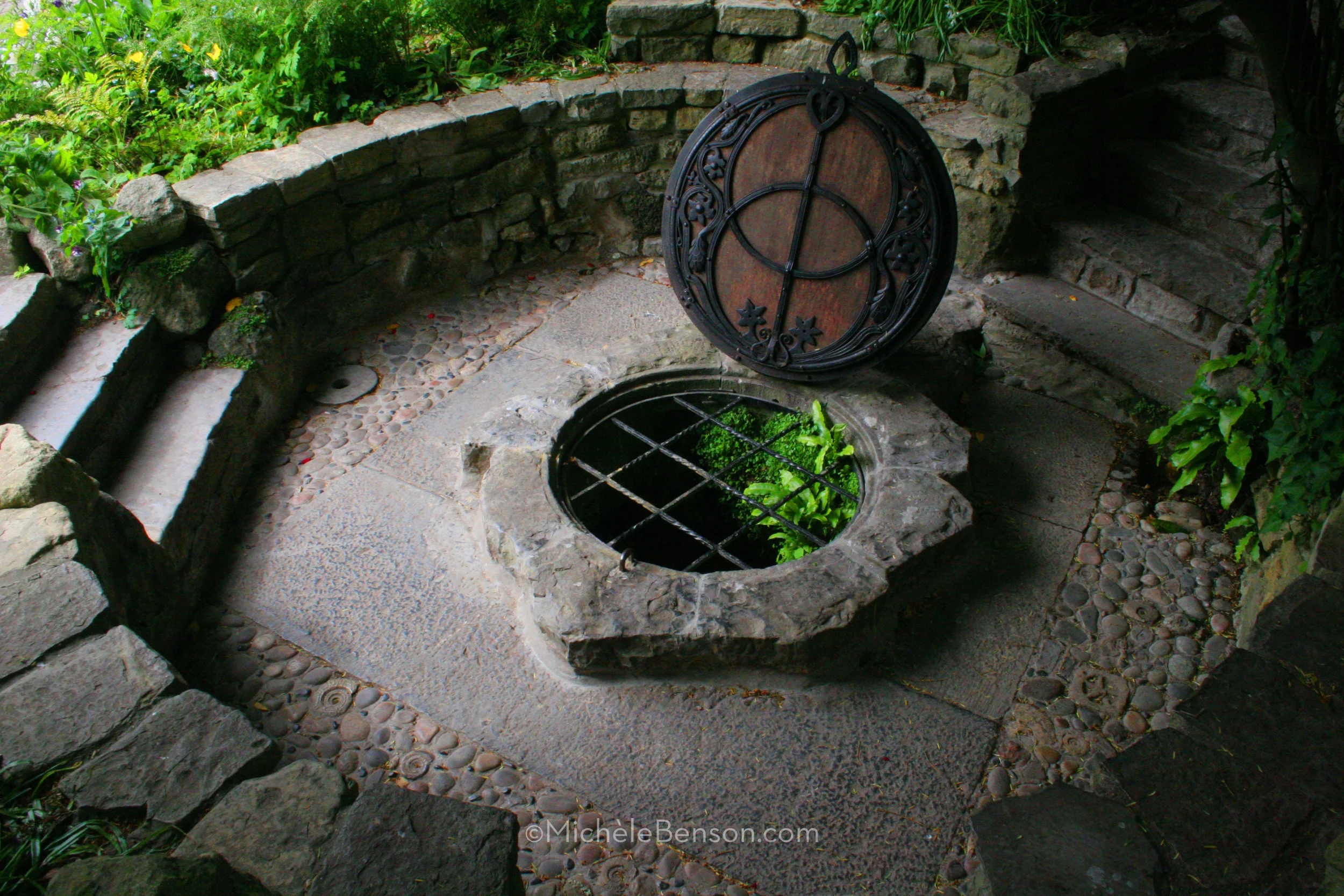 Chalice-Well-Glastonbury-England-IMG_0024-watermarked.jpg
