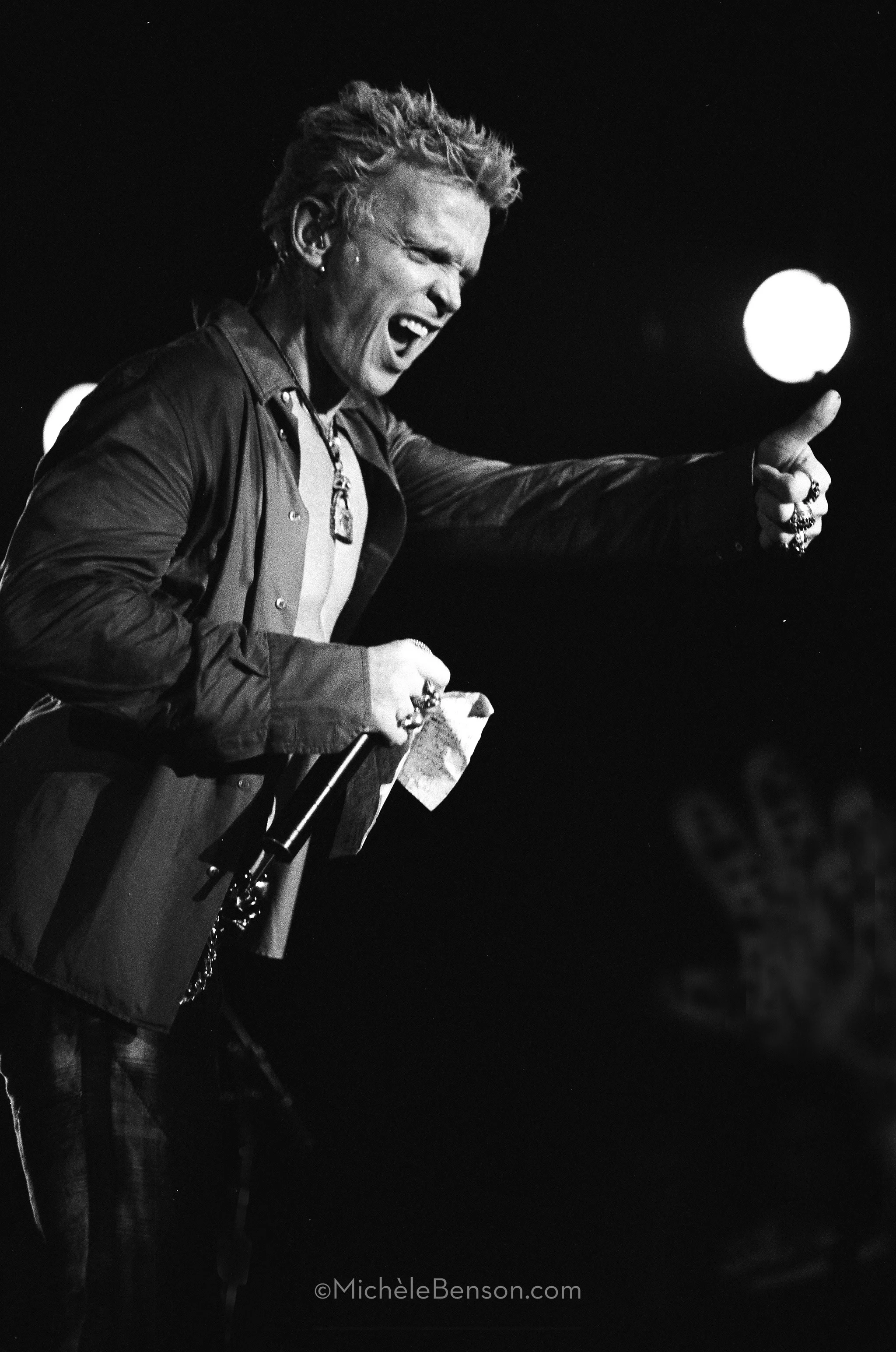 Billy-Idol-Catalyst-10.6.05-61380003-watermarked.jpg