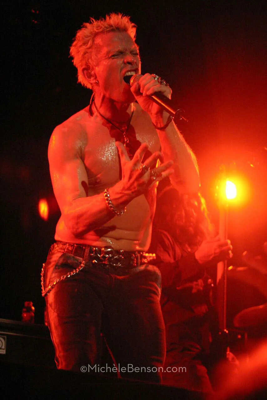 Billy-Idol-at-The-Catalyst-watermarked.jpg