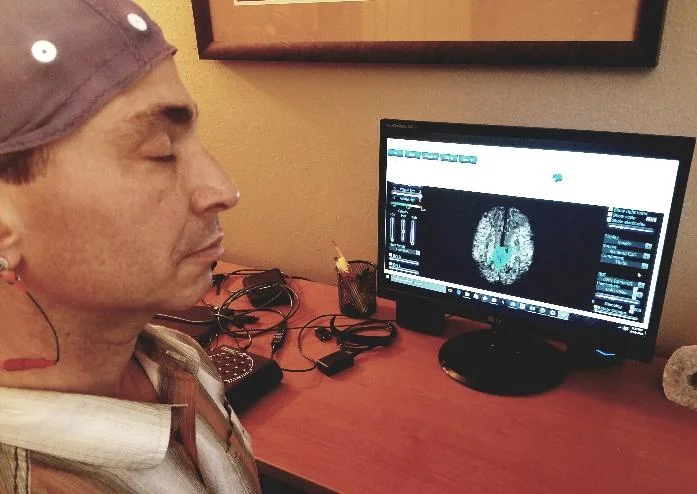 An EEG NeuroMeditation session.