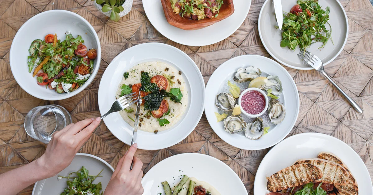 Viviane Restaurant - An Elegant Poolside Dinner