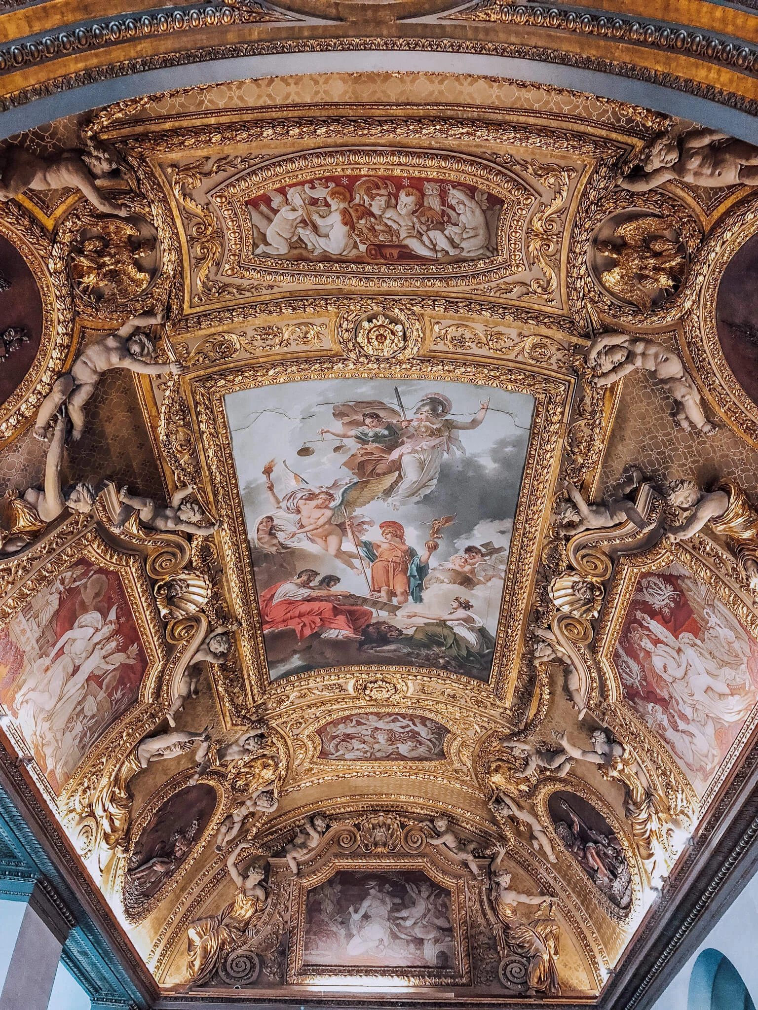 Louvre.jpg