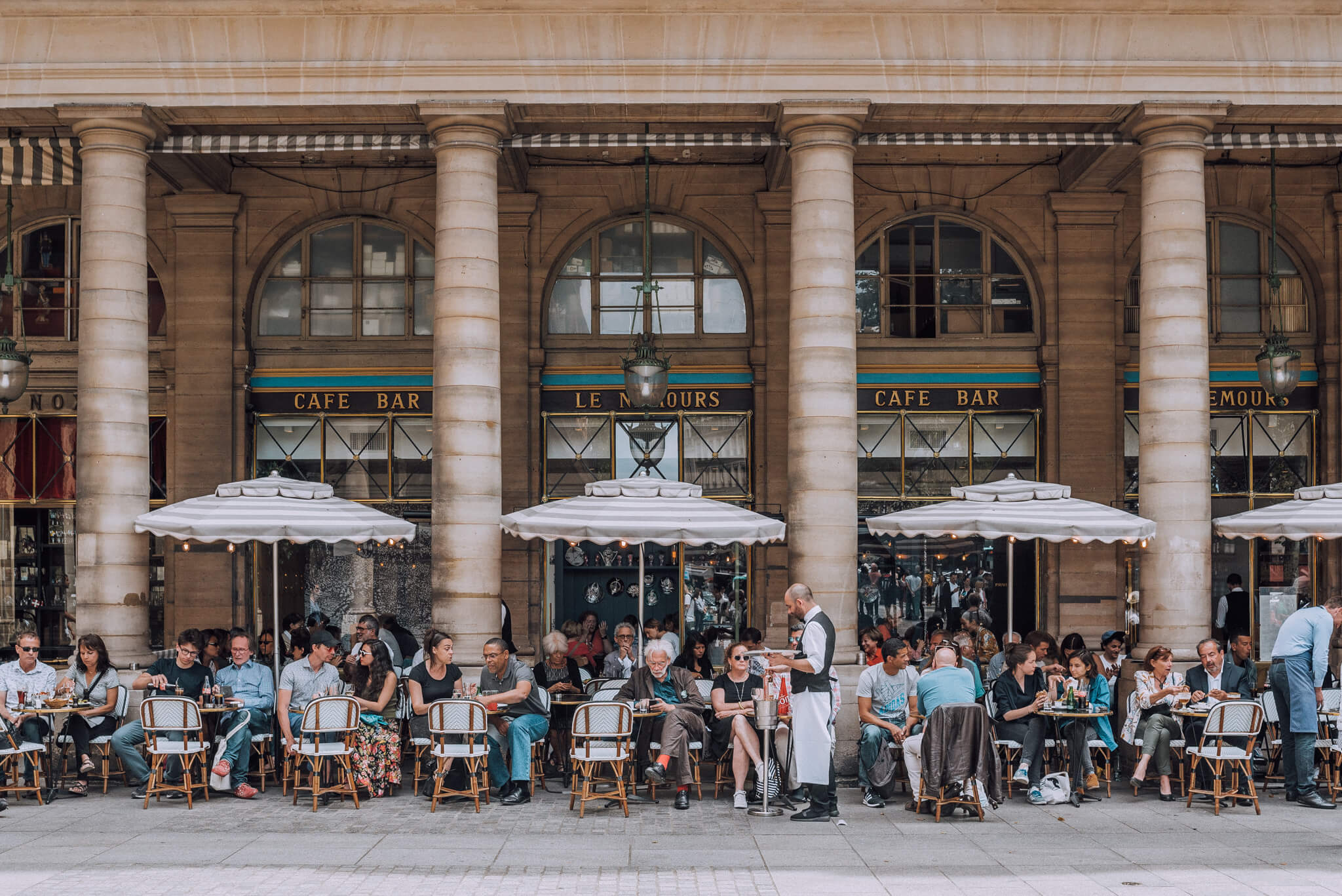 PalaisRoyalCourtyard.jpg