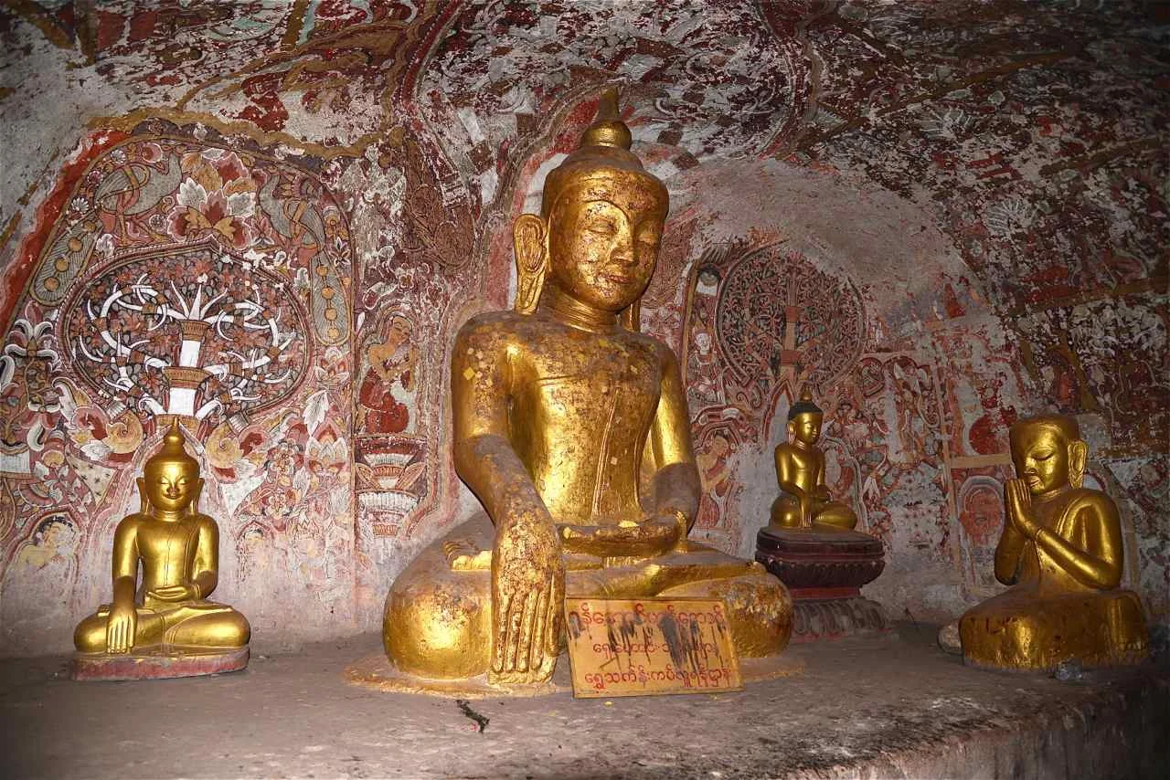 Bouddha en méditation, grotte de Hpo Win Daung