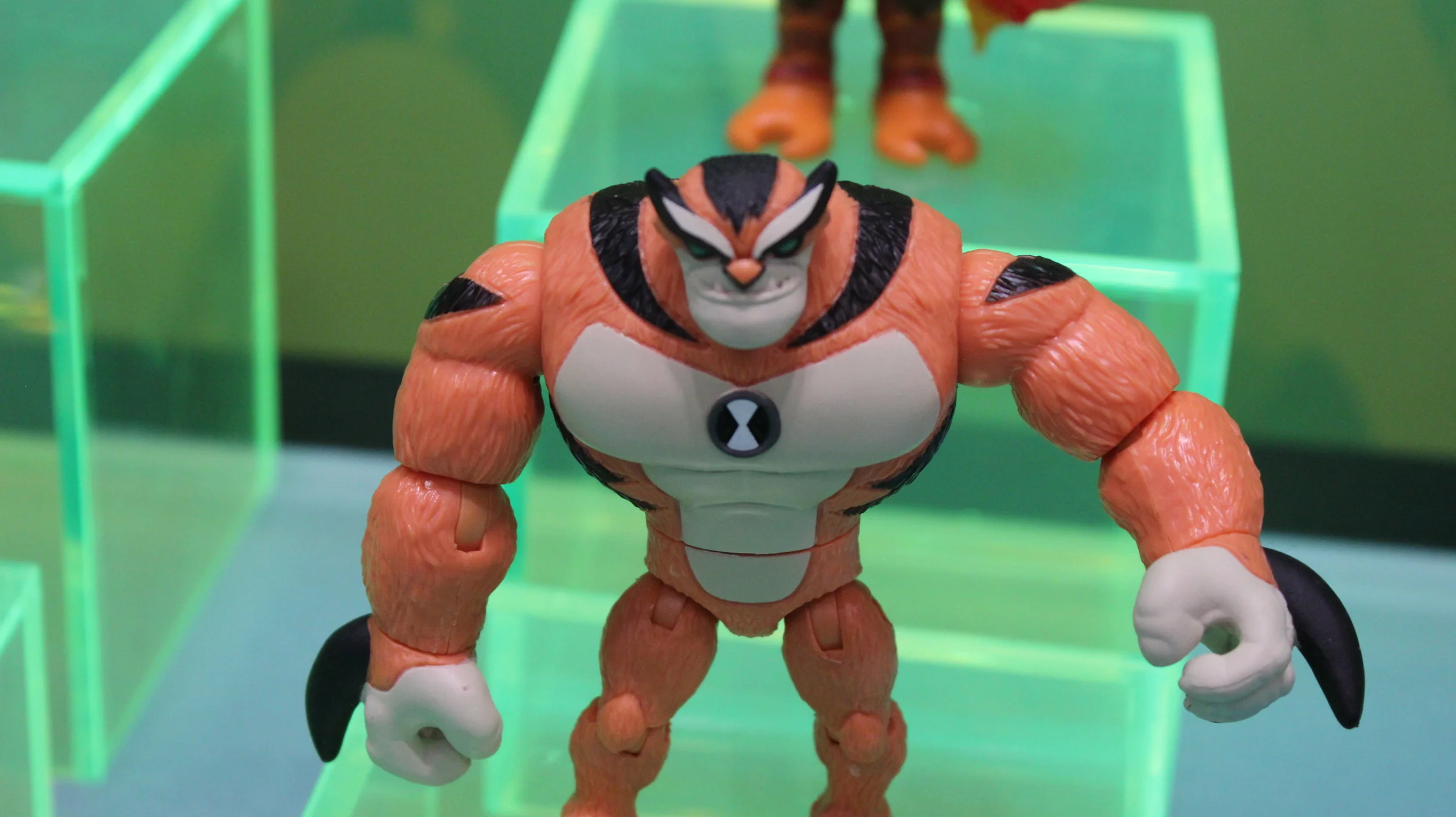 Playmates Ben 10 Display // NYTF2019
