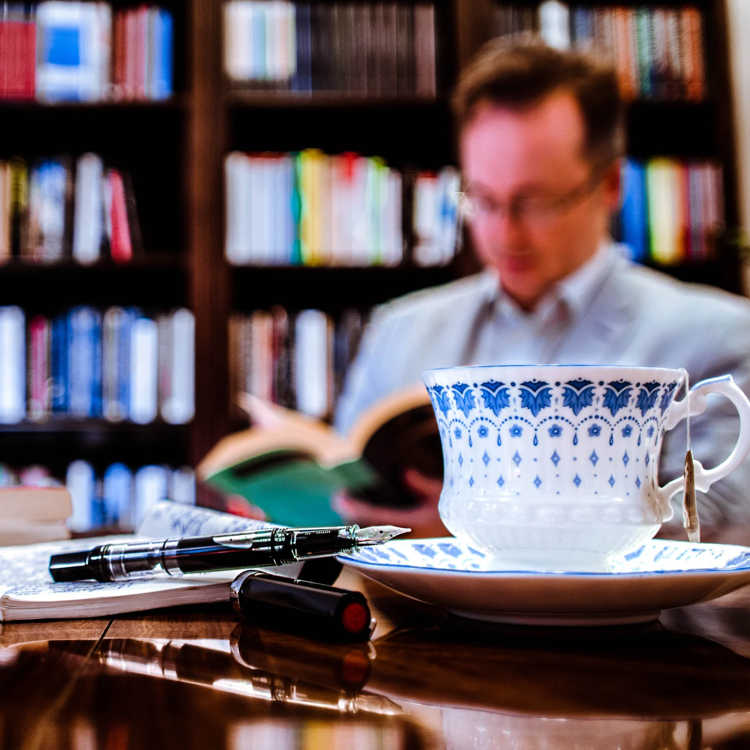 Reading in the Elm Library. Photo by Brendan Weston.