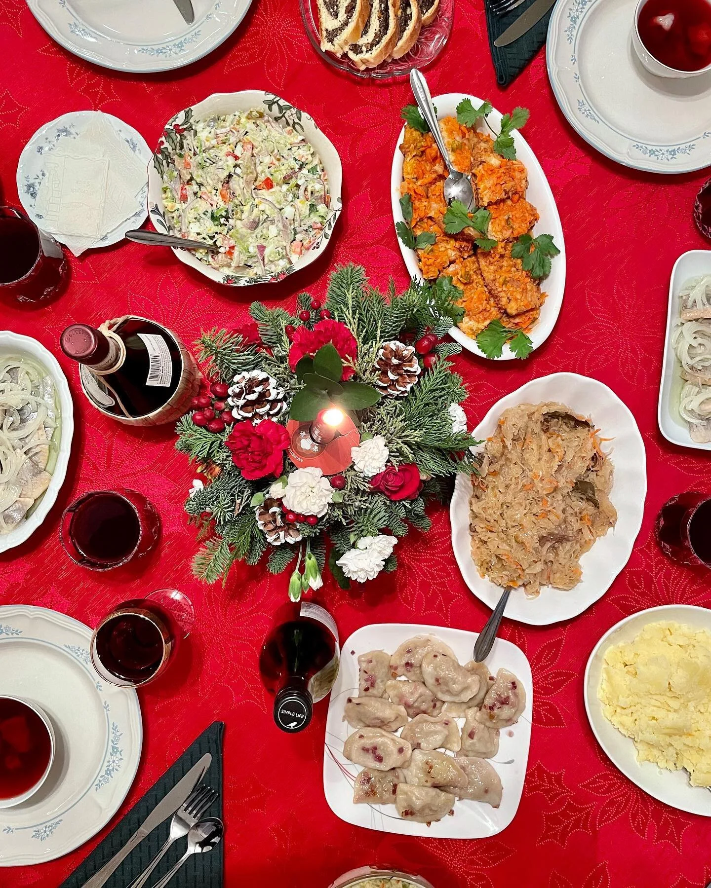 This week&rsquo;s lesson: leave Christmas Eve (#wigilia) dinner to the pro: your Polish mom. 

Wigilia is the traditional Christmas Eve vigil dinner in Poland, held on December 24th. We start the dinner with the breaking of the &ldquo;Christmas wafer