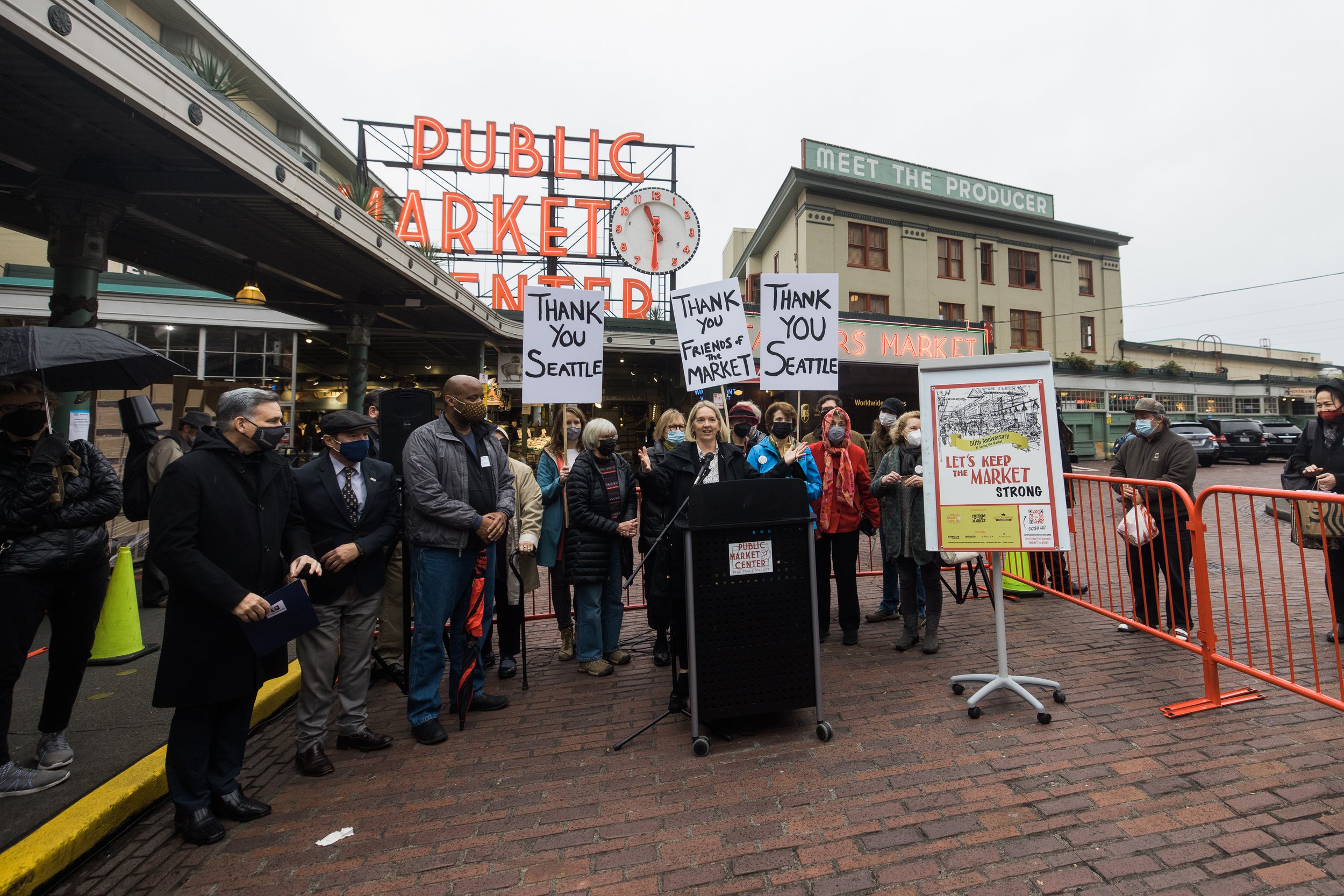 Pike Place Anniversary-14.jpg