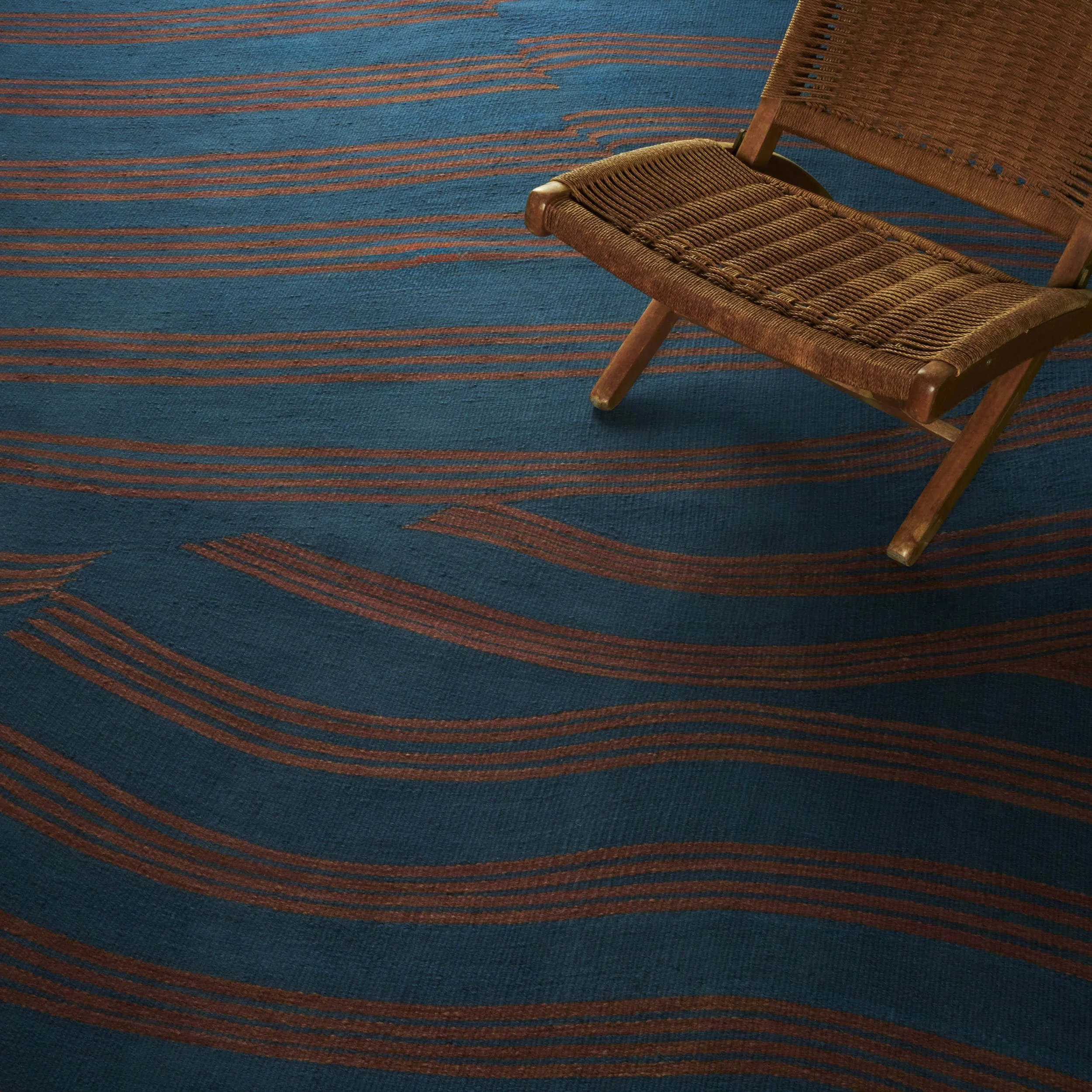 CURVES_STRIPES_LS_0240_MIRAGE-UMBER-INDIGO_fnl_v1.jpg