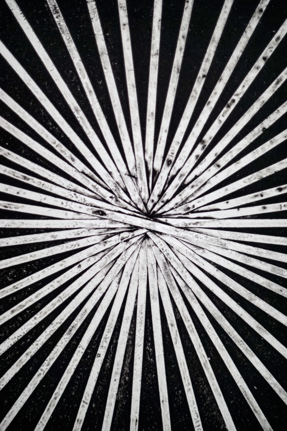 Collagraph handmade artprint - Exploding black - 50x70 cm