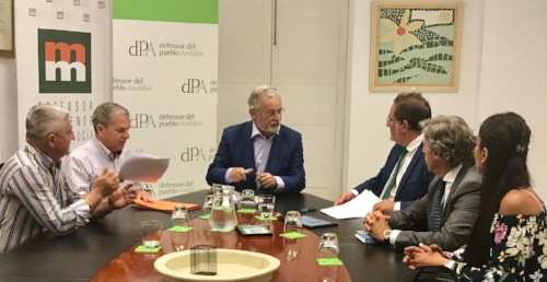 Mesa de dialogo con el defensor del pueblo Andaluz