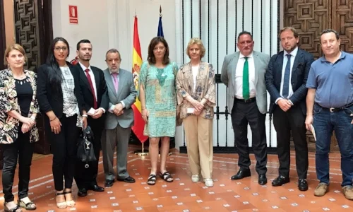 Representantes de STOP Impuesto Sucesiones, STOP Impuesto Sucesiones Aragón y Contra el Impuesto de Sucesiones Asturias