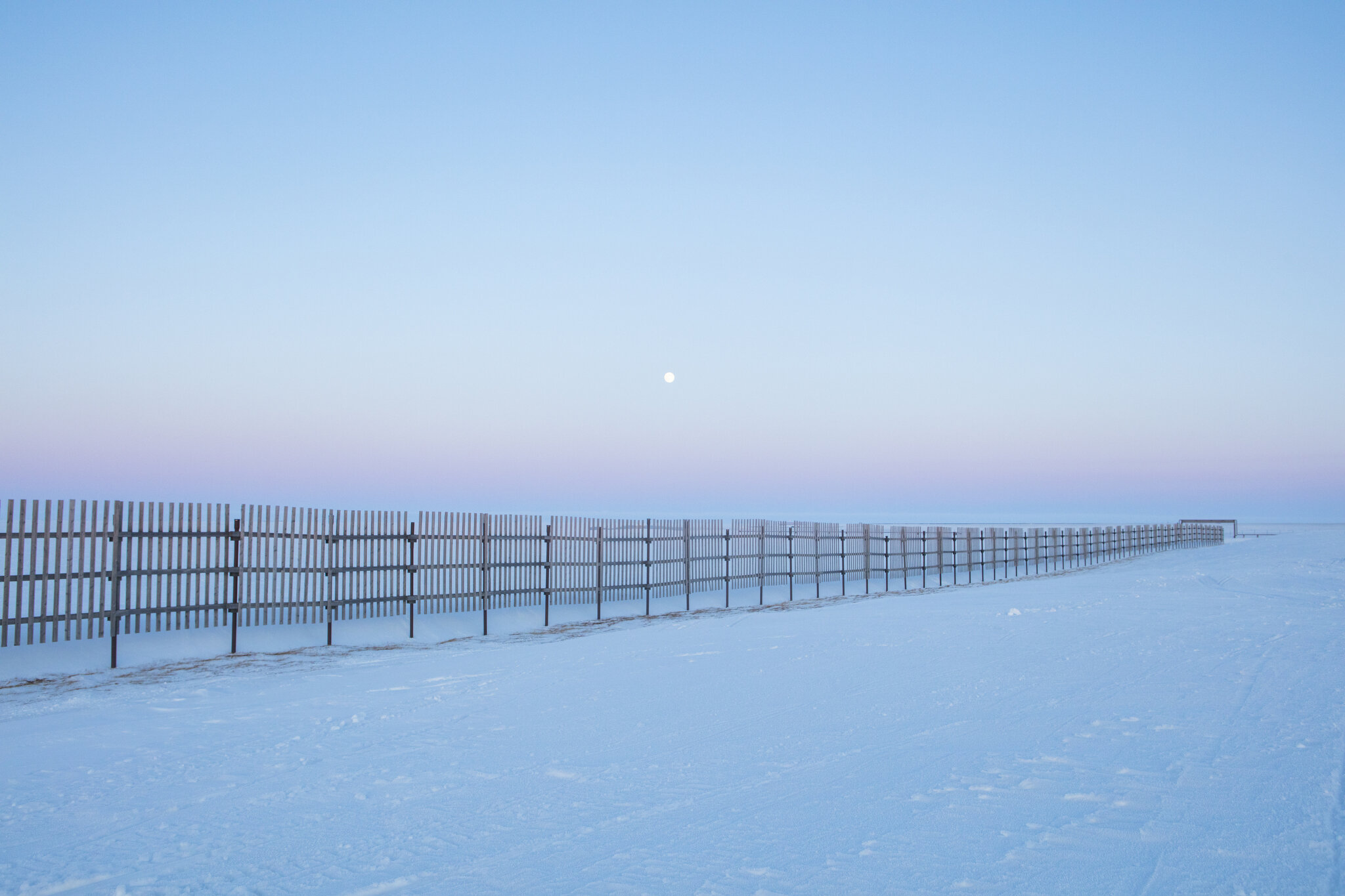  A snow fence in Utqiagvik, Alaska, is meant to provide protection from the threat of winter storms that can engulf the entire village in snow drifts. April 29th, 2018 Extreme weather events are becoming increasingly common, as warming weather and me