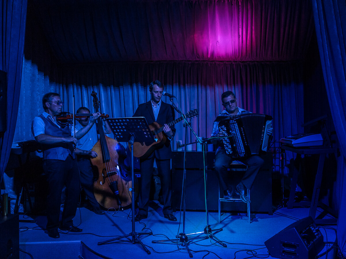  A band plays at a restaurant on Thursday, September 15, 2016 in Minsk, Belarus. 