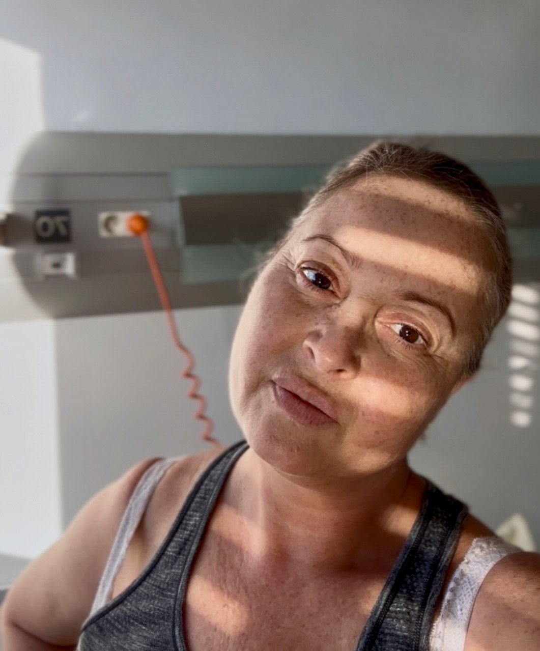 ⭐️FIRST DAYS⭐️

1 &amp; 11- Me, myself and I. De toutes fa&ccedil;ons on finit toujours par parler de soi.

2- Mes cellules g&eacute;n&eacute;tiquement modifi&eacute;es qui sont revenues des US (les fameuses Car T Cell). Waiting&hellip;🩸

3- De l&rs