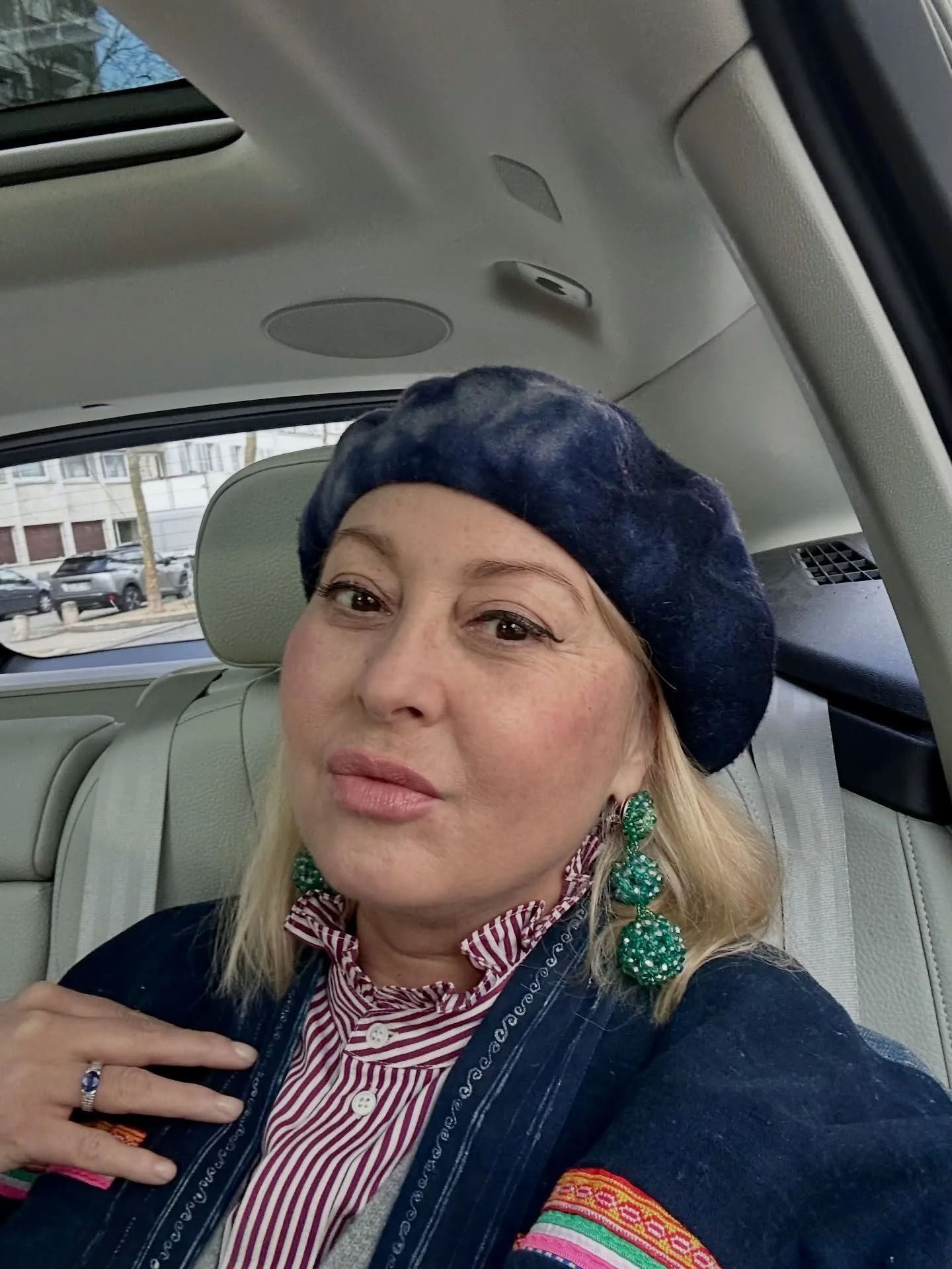 🥰✨BIRTHDAY GIRL, GLIMPSE OF JOY✨🥰

🇫🇷 Merci pour vos messages pleins d&rsquo;amour. Vous avez illumin&eacute; encore un peu plus cette journ&eacute;e 🤍

1.Me, avec mes nouvelles BO de chez @laurence_coste
(oui, je les aime d&eacute;j&agrave; bea