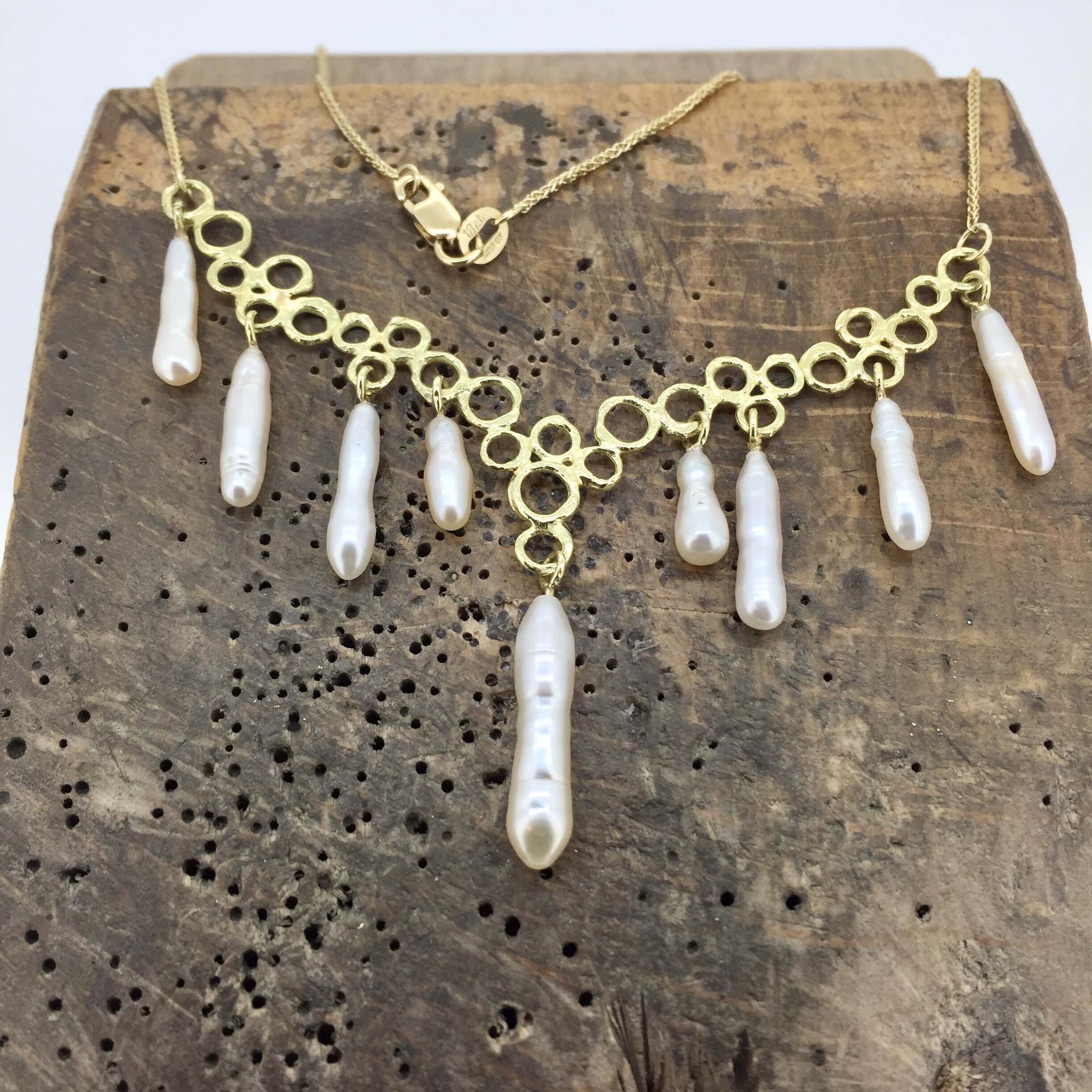 Wishbone necklace with pearls