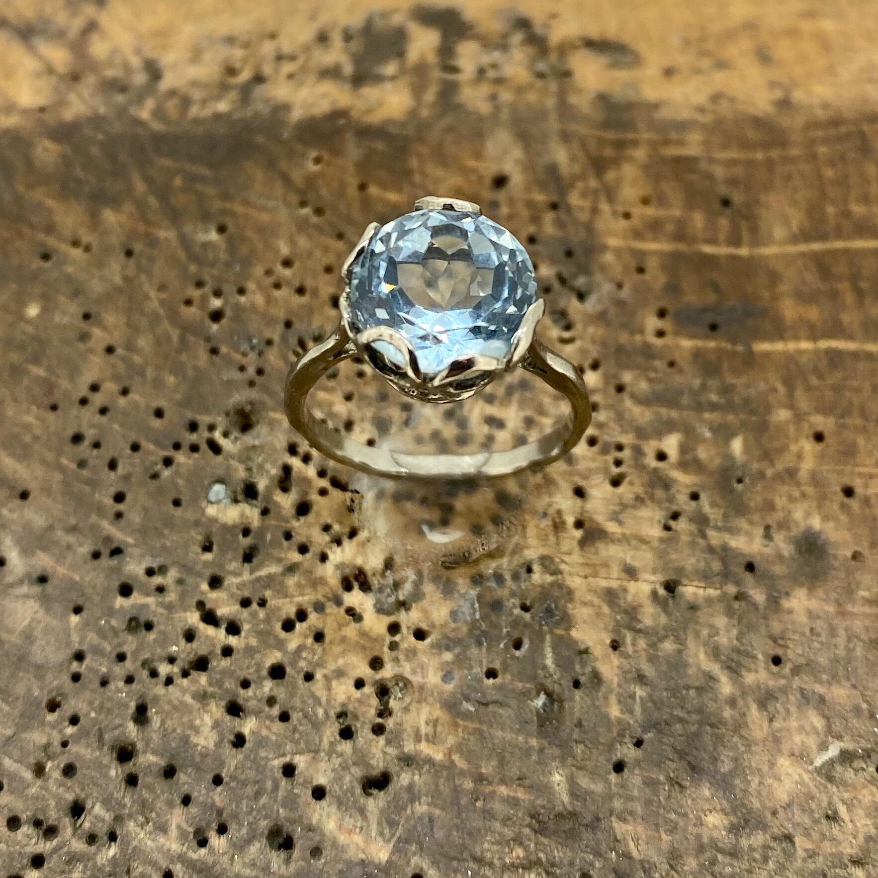 Aquamarine bubble ring