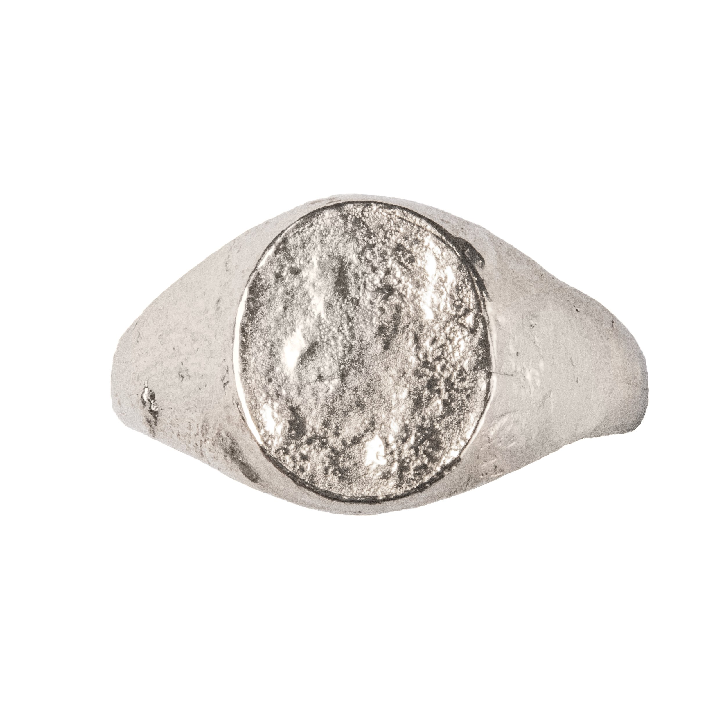 18ct white gold light weight signet ring