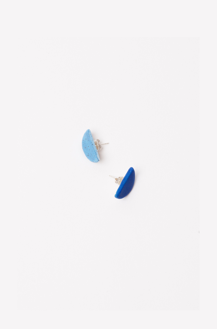 050416_GF15_Web_Product_MiniMoonEarrings_01.jpg