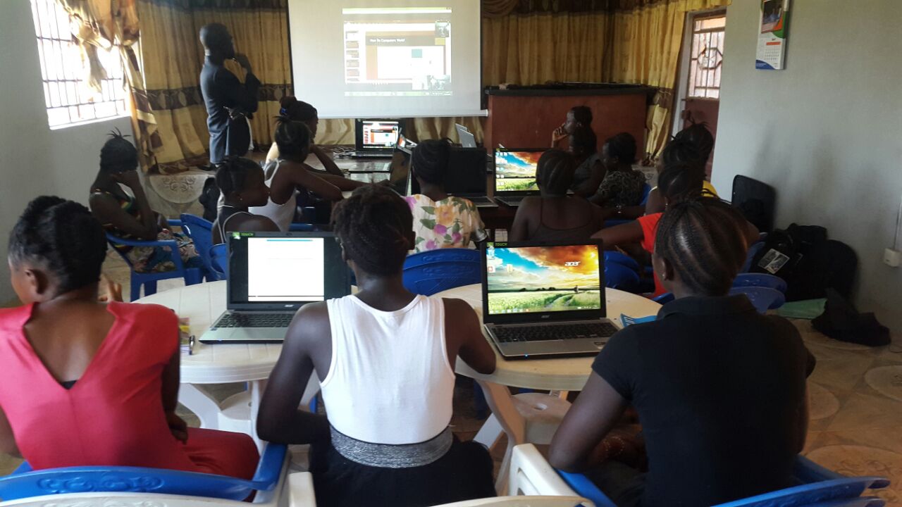 Girls-Coding.jpg