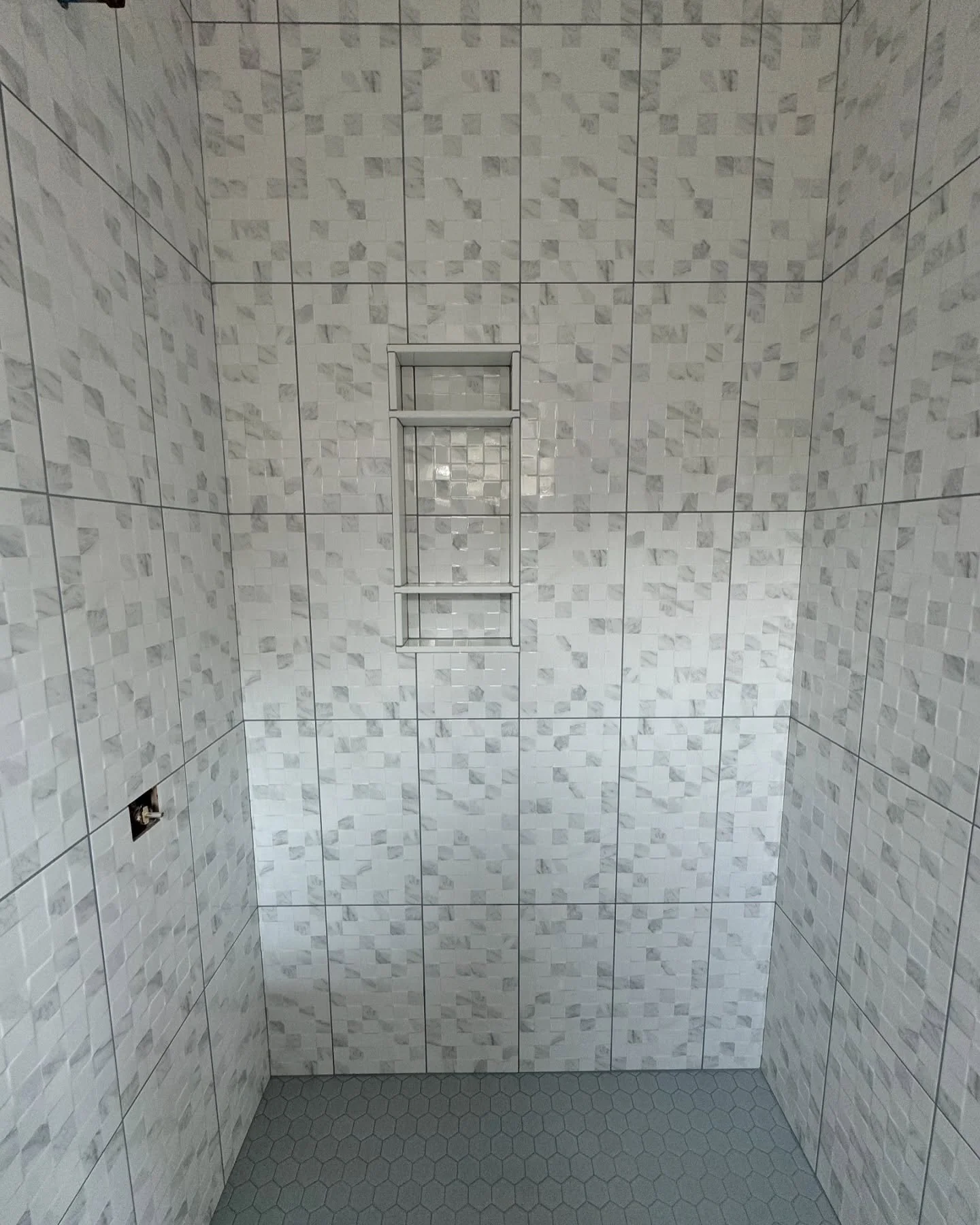 shower-camo-niche-1.jpg