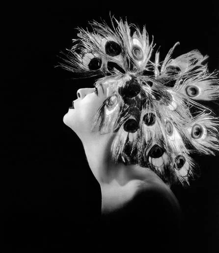 NAZ PEACOCK HAIR.jpg