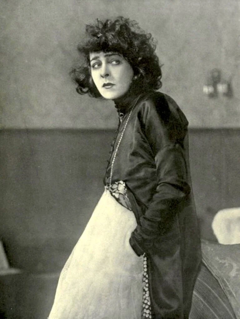 alla-nazimova2-in-camille-1921-via-allanazimova.jpg