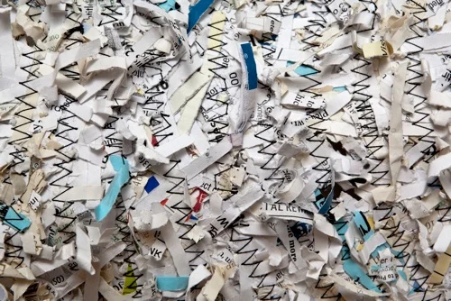 detail,&nbsp;rug,shredded paper, thread 46 x 46 cm.