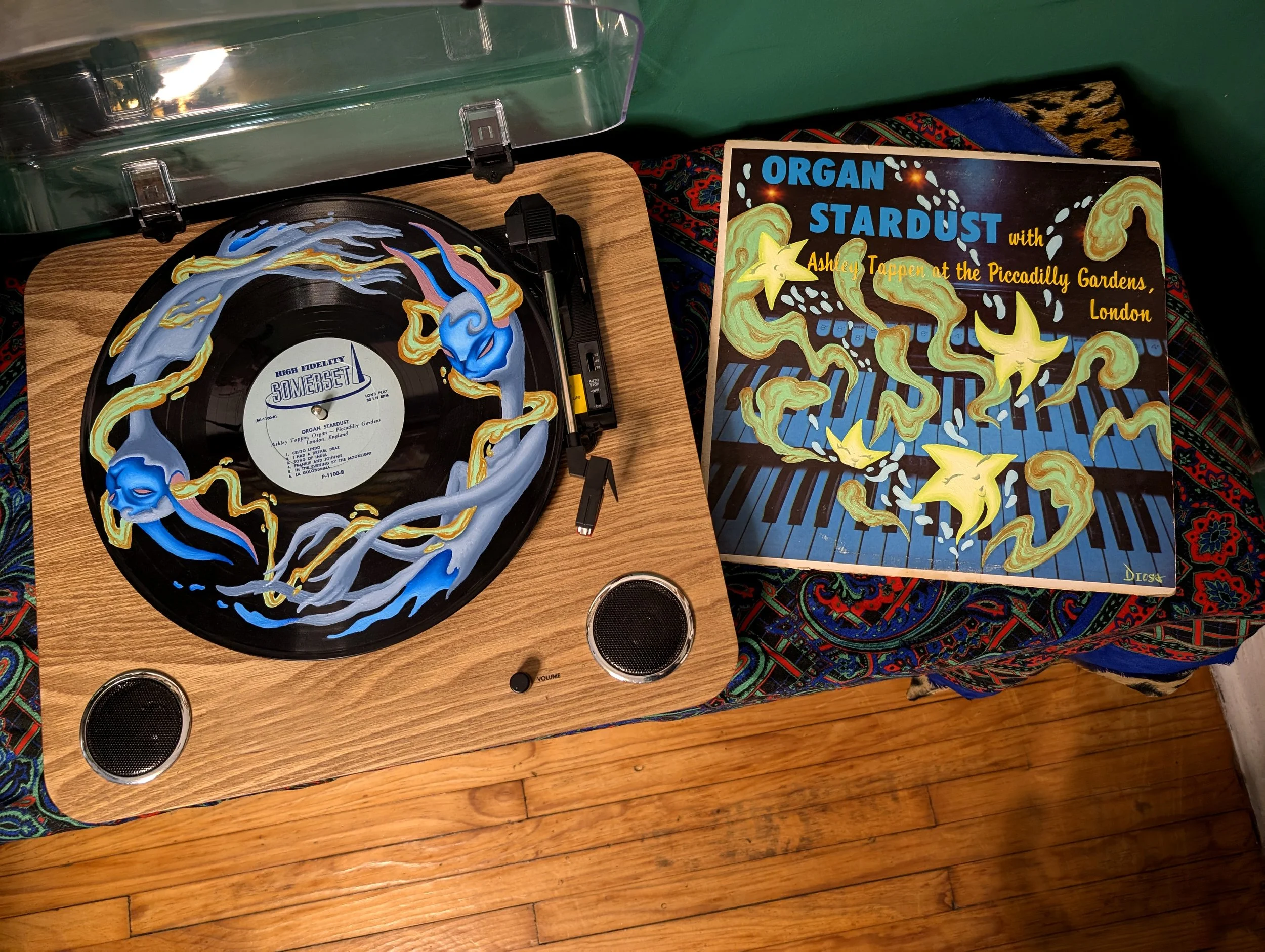 vinilonturntable2.jpg