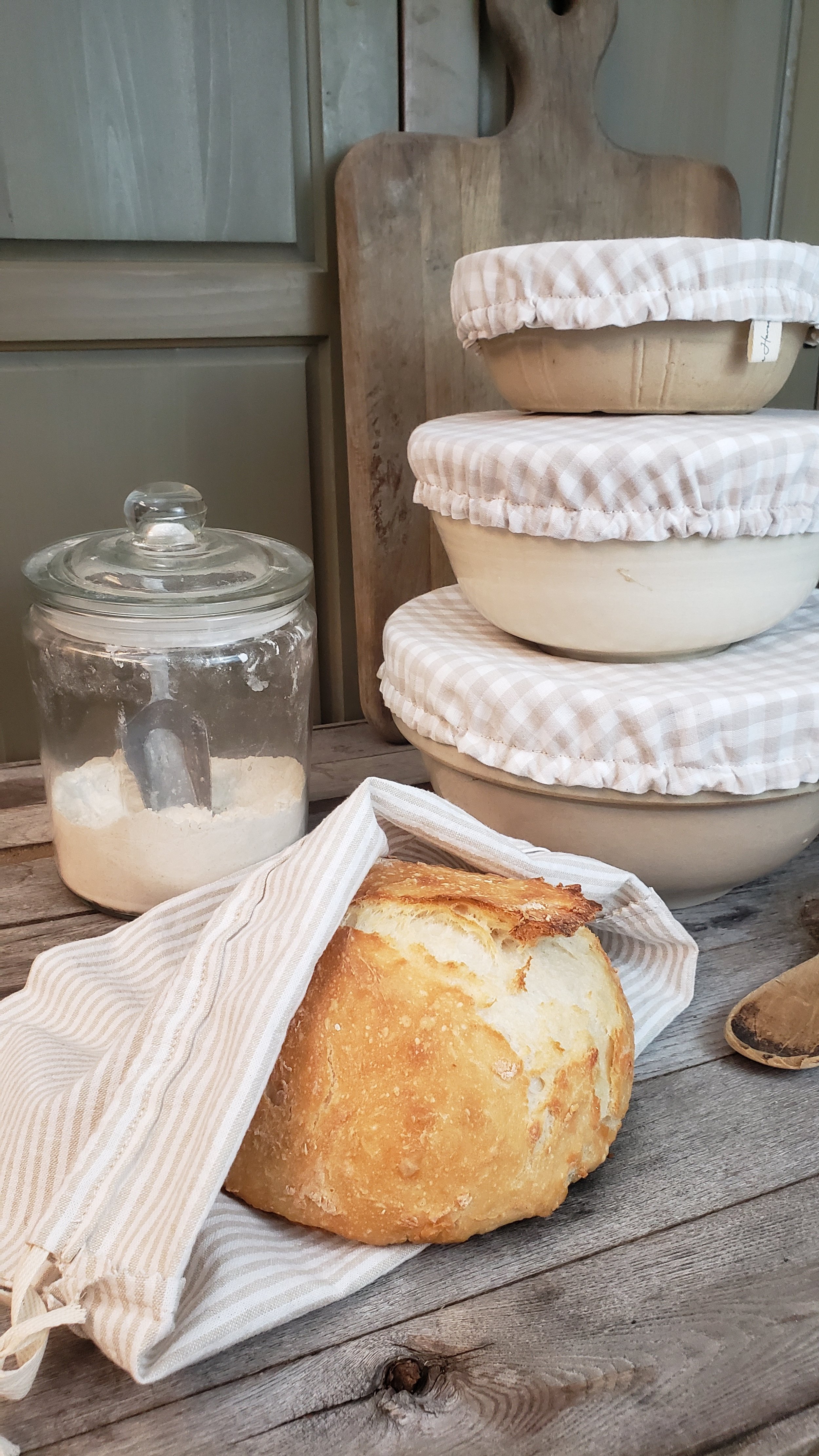 Bowl Bonnets & Bag Set